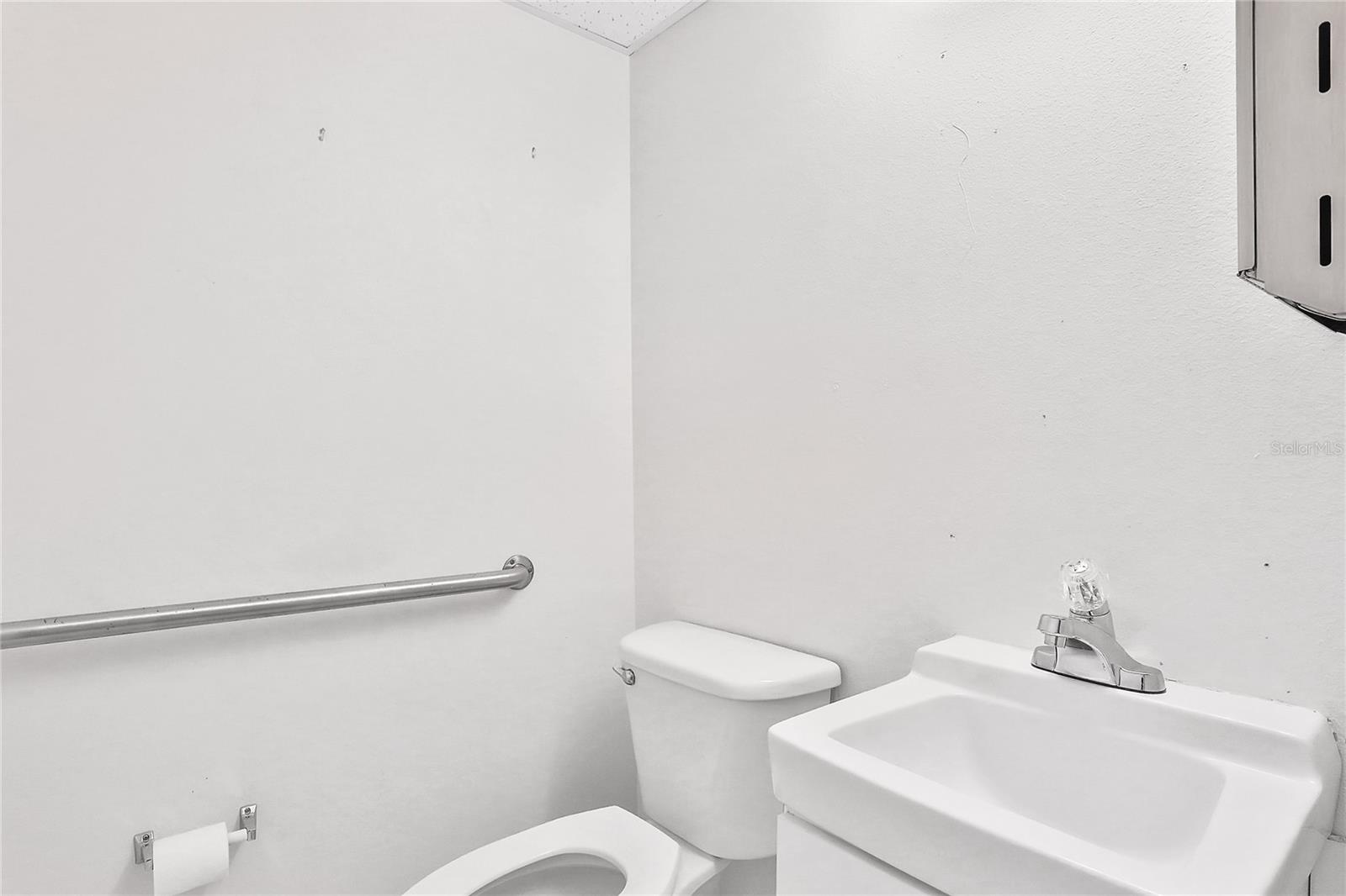162 S PENINSULA DR, DAYTONA BEACH, FL — photo 23