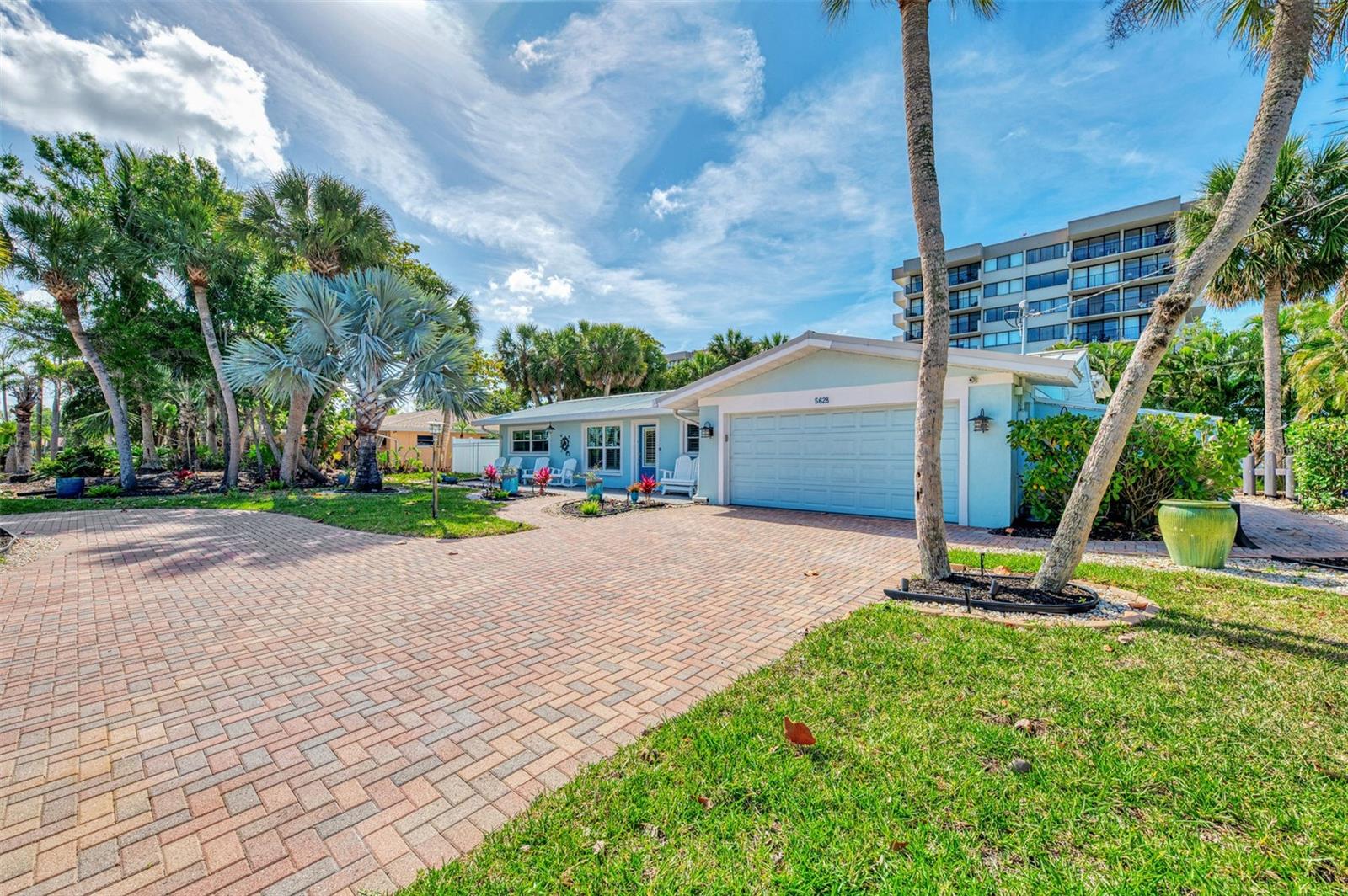 5628 CAPE LEYTE DR, SARASOTA, FL — photo 15
