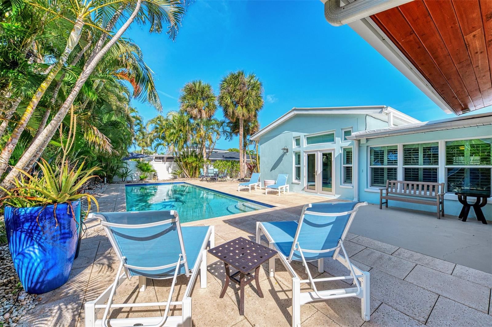 5628 CAPE LEYTE DR, SARASOTA, FL — photo 17