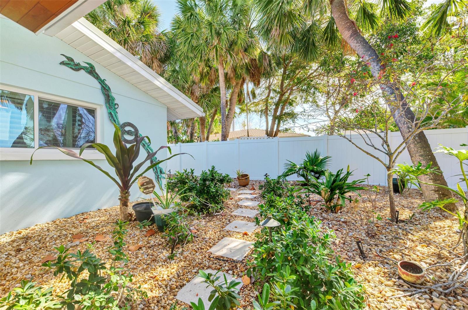5628 CAPE LEYTE DR, SARASOTA, FL — photo 23