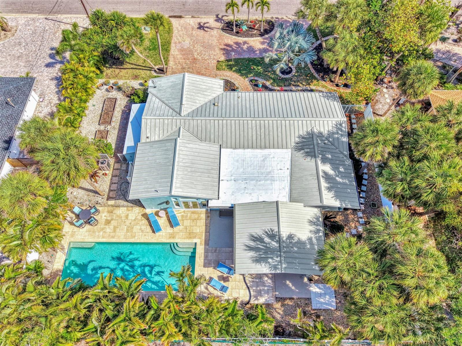 5628 CAPE LEYTE DR, SARASOTA, FL — photo 29