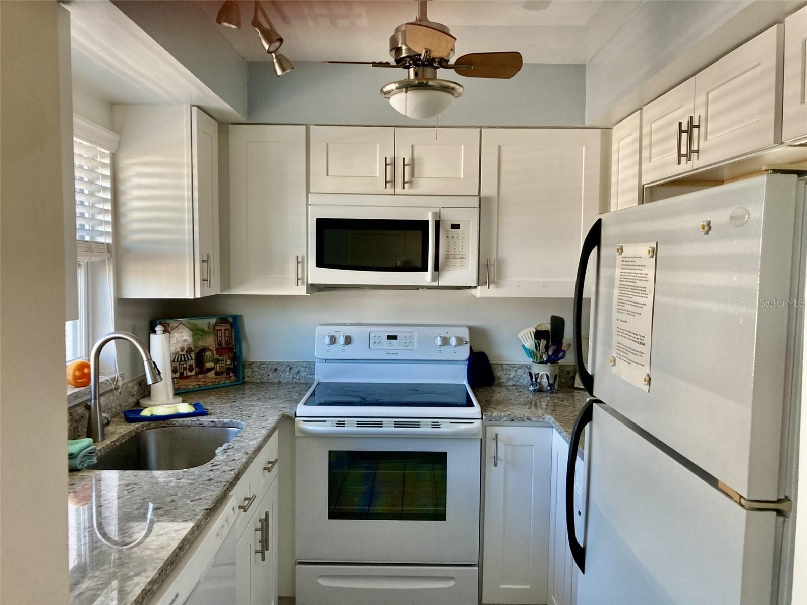 304 47TH AVENUE DR W #307, BRADENTON, FL — photo 3