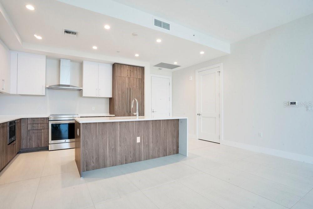 275 1ST AVE S #3808, ST PETERSBURG, FL — photo 12