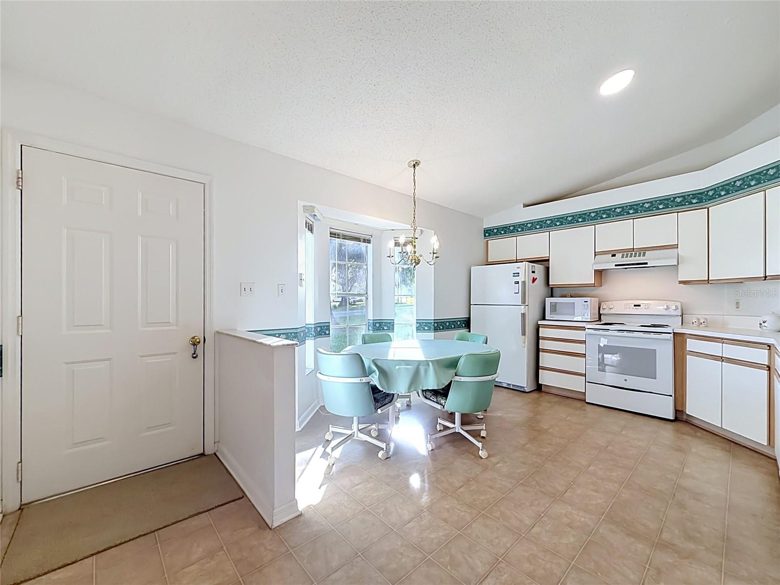 25014 PINE HL, LEESBURG, FL — photo 10