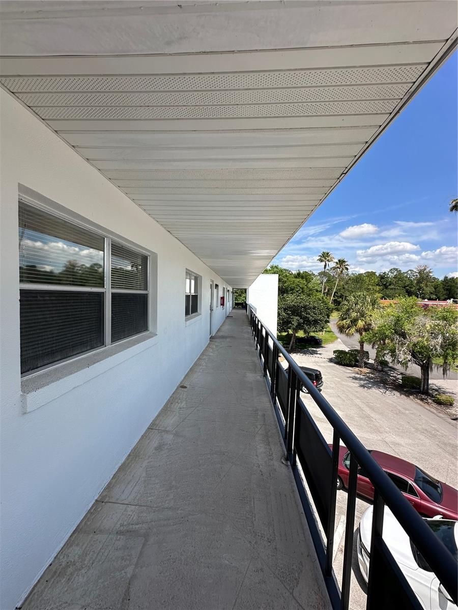 100 EL CAMINO DR #309, WINTER HAVEN, FL — photo 2