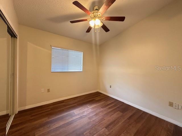 542 E CAROLINE ST, TAVARES, FL — photo 9