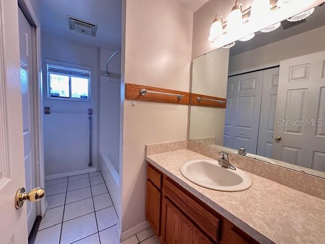 542 E CAROLINE ST, TAVARES, FL — photo 15