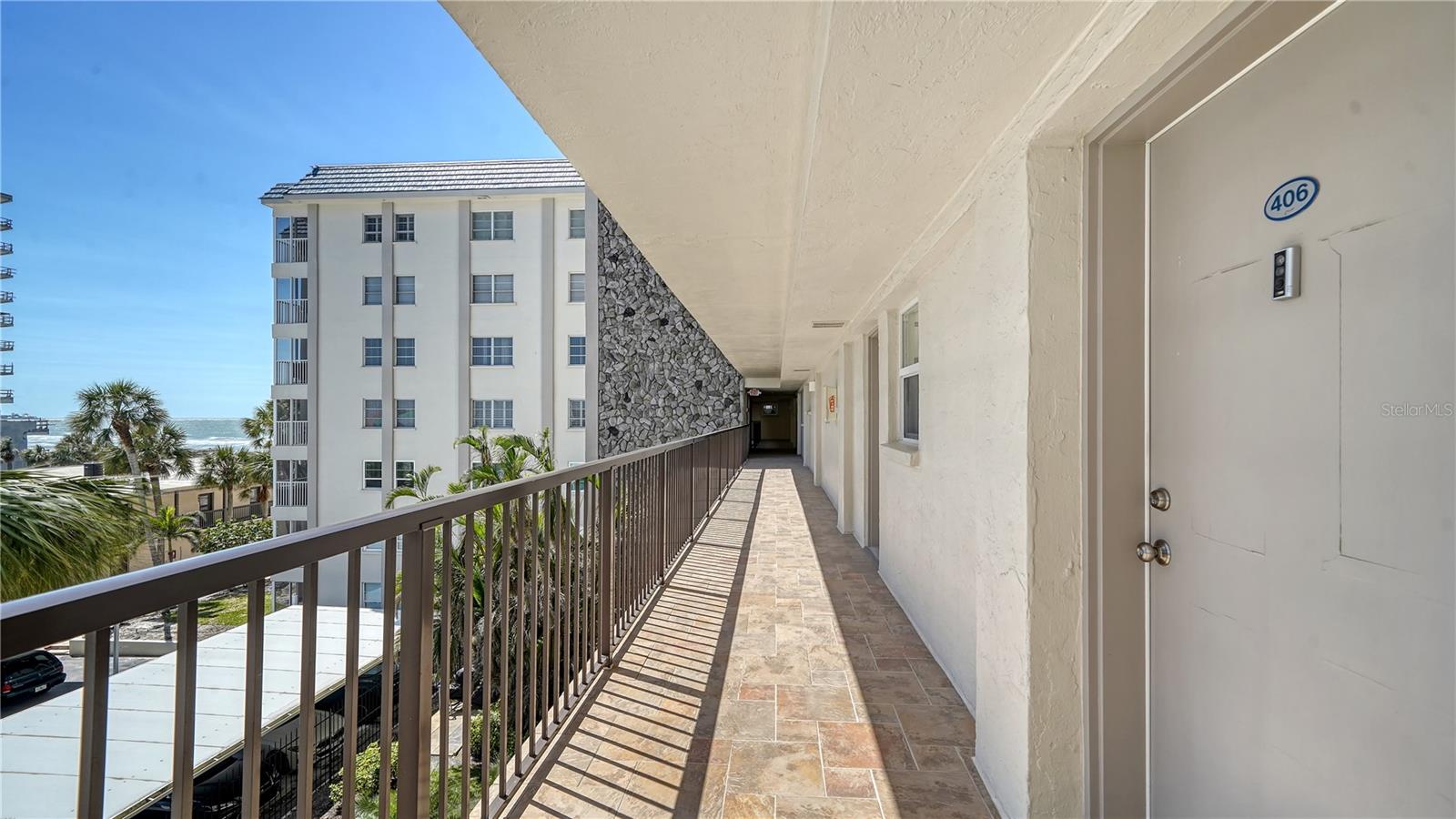 800 BENJAMIN FRANKLIN DR #406, SARASOTA, FL — photo 3