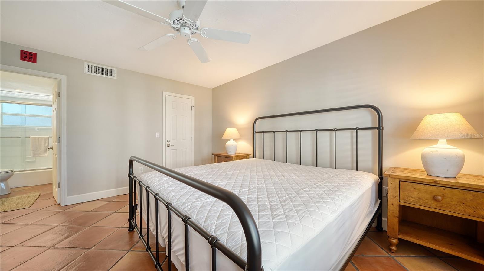 800 BENJAMIN FRANKLIN DR #406, SARASOTA, FL — photo 19