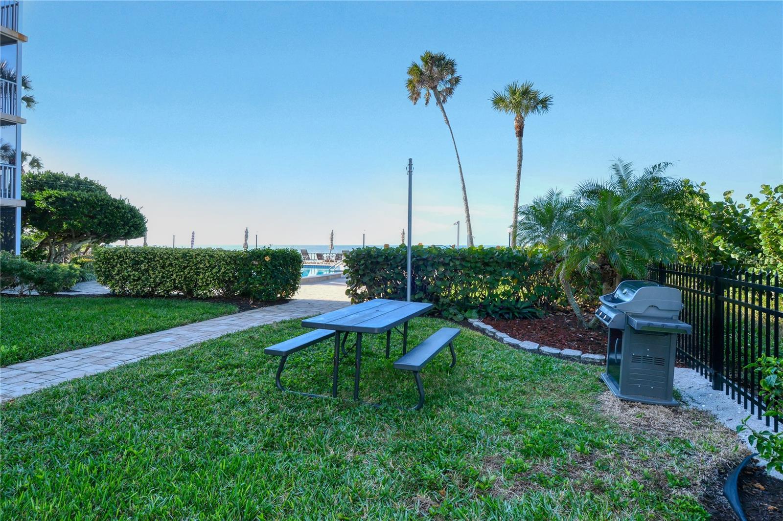 800 BENJAMIN FRANKLIN DR #406, SARASOTA, FL — photo 27