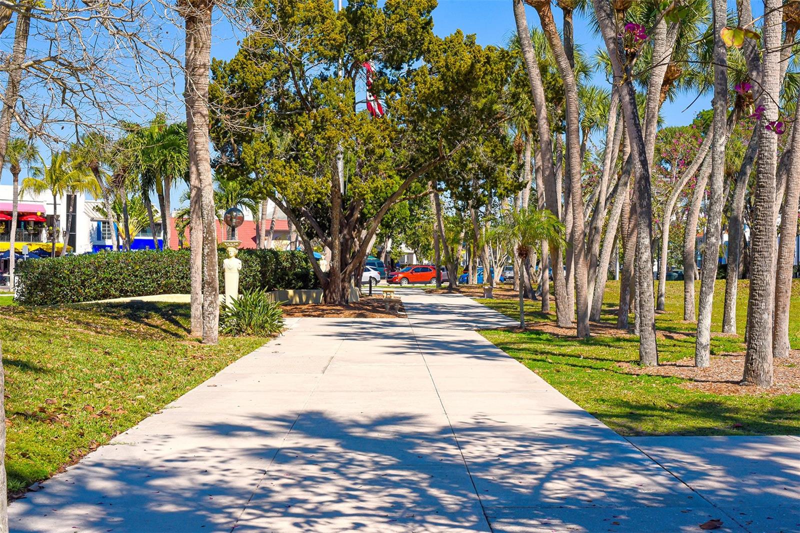 800 BENJAMIN FRANKLIN DR #406, SARASOTA, FL — photo 36