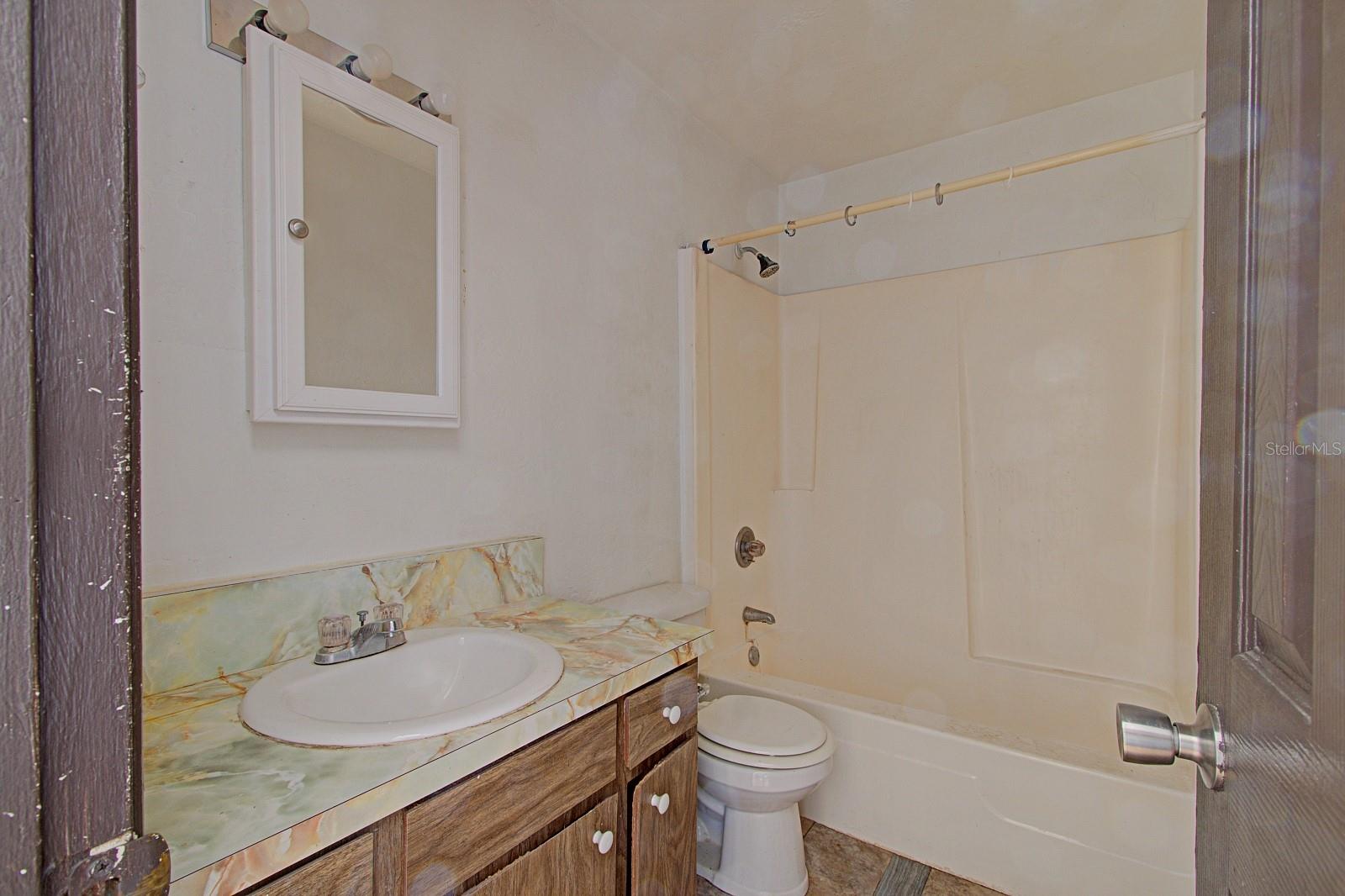 830 N CLAKE ST, DELAND, FL — photo 27