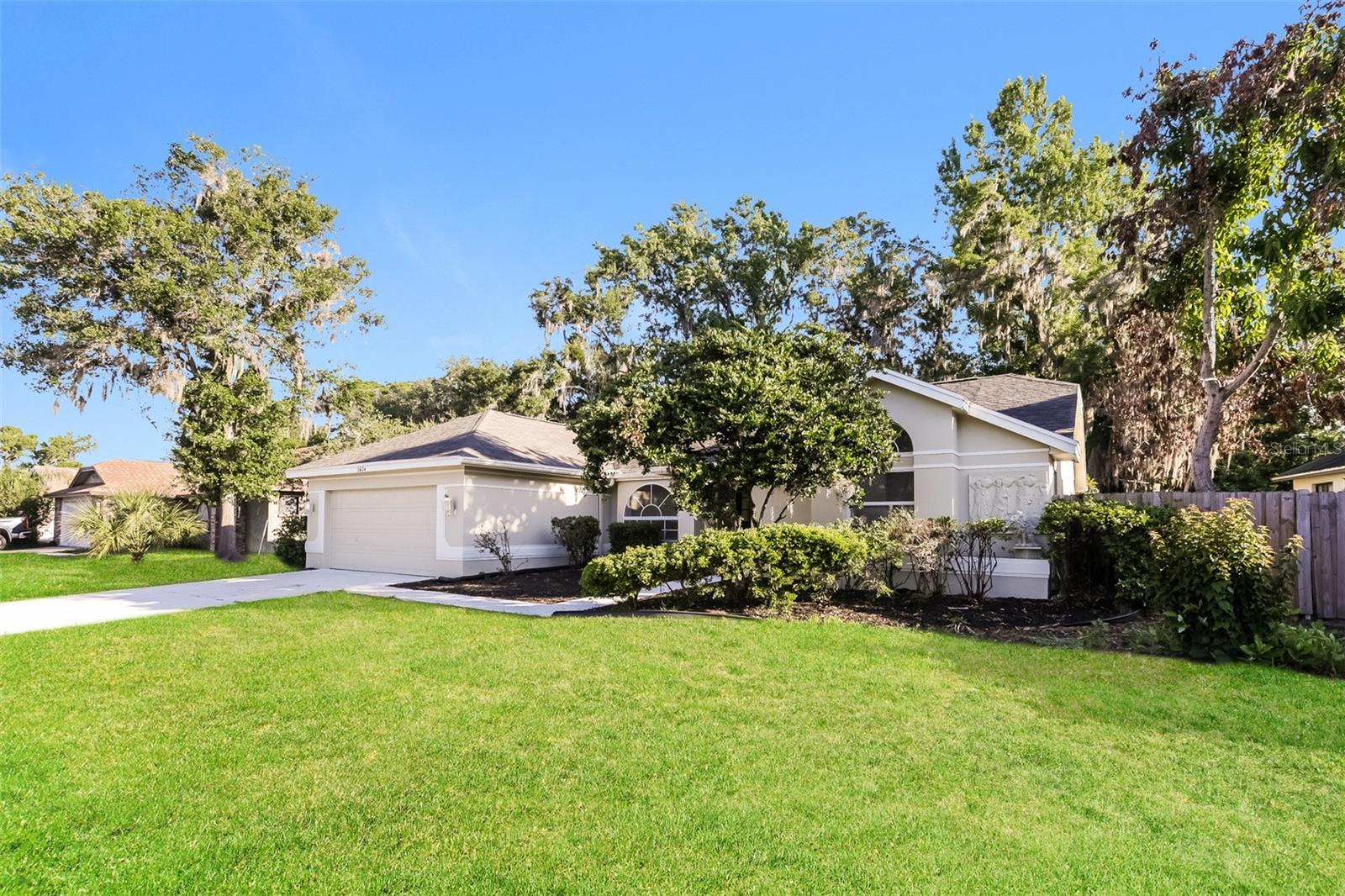 2624 BRIDLE DR, PLANT CITY, FL — photo 2