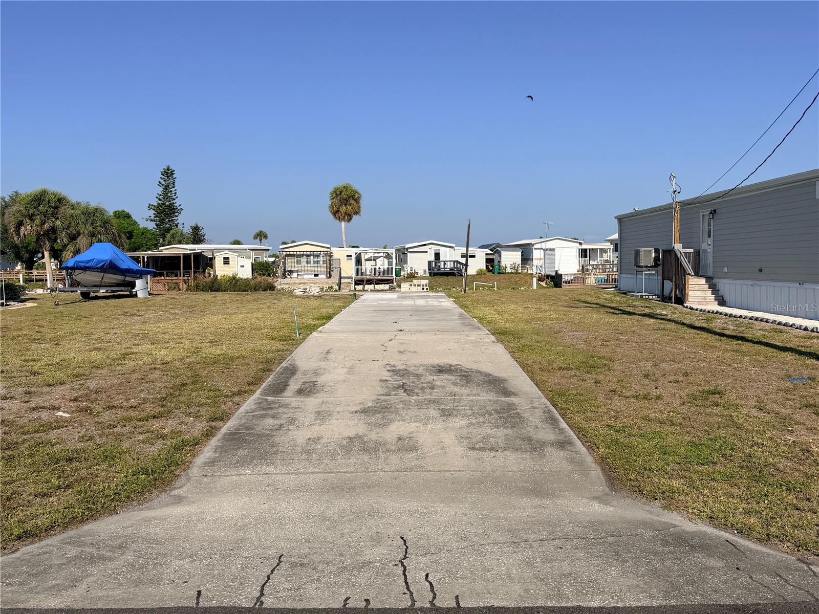 1387 FLAMINGO DR, ENGLEWOOD, FL — photo 8