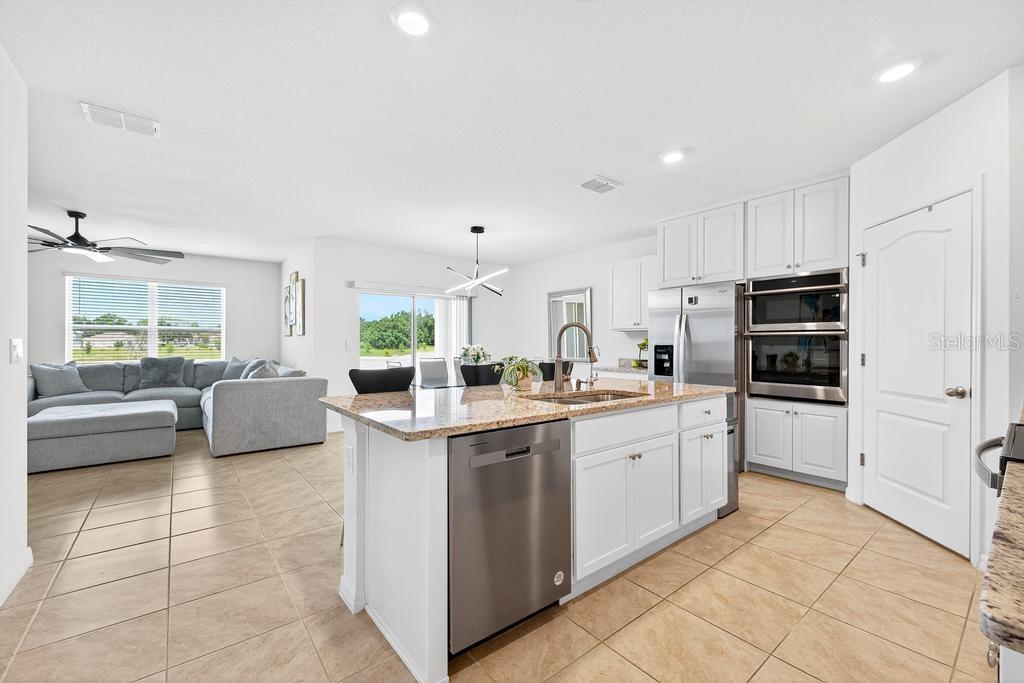 33470 ALWAYS DREAMING CT, SORRENTO, FL — photo 44