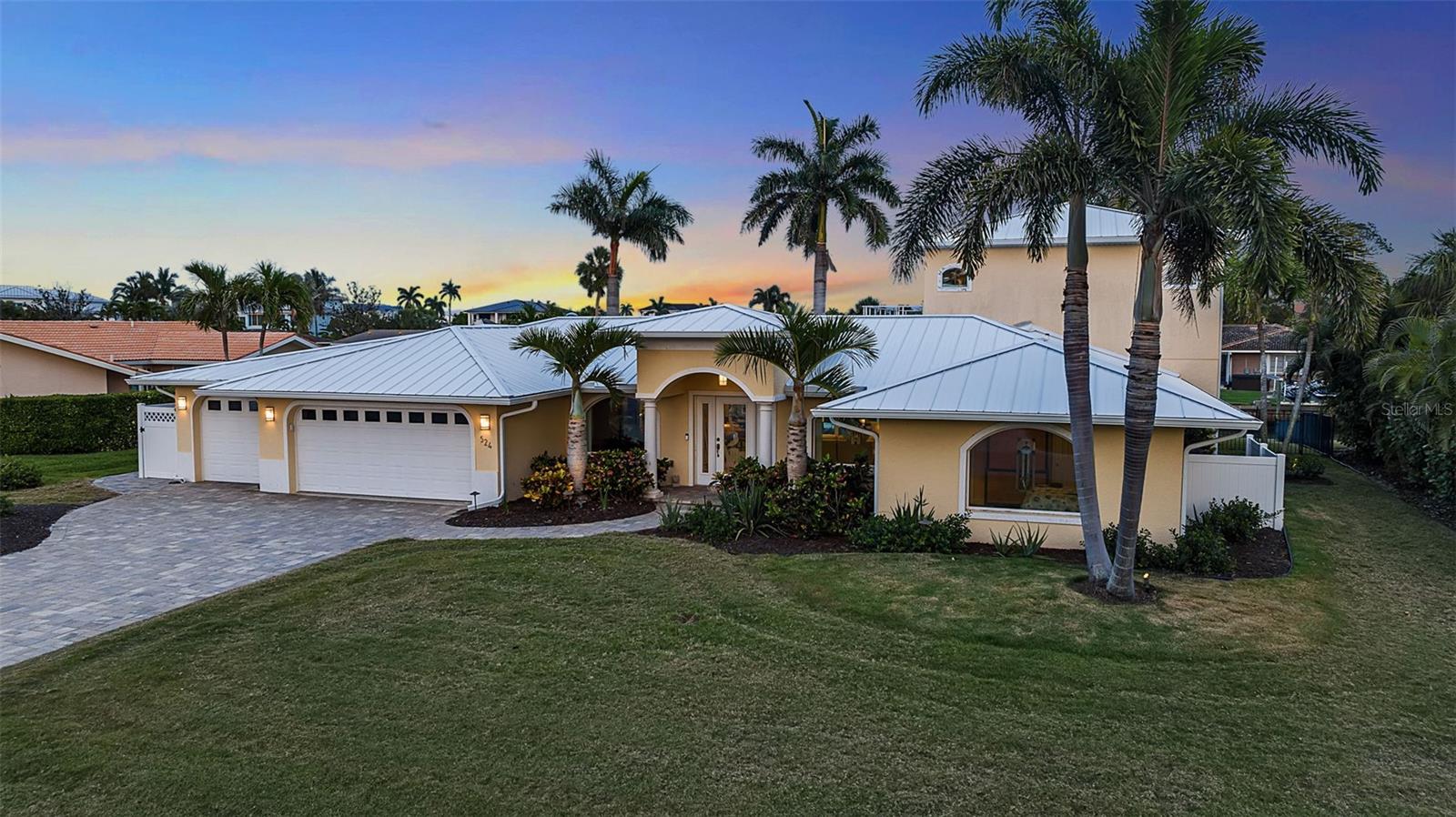 524 HORNBLOWER LN, LONGBOAT KEY, FL — photo 2