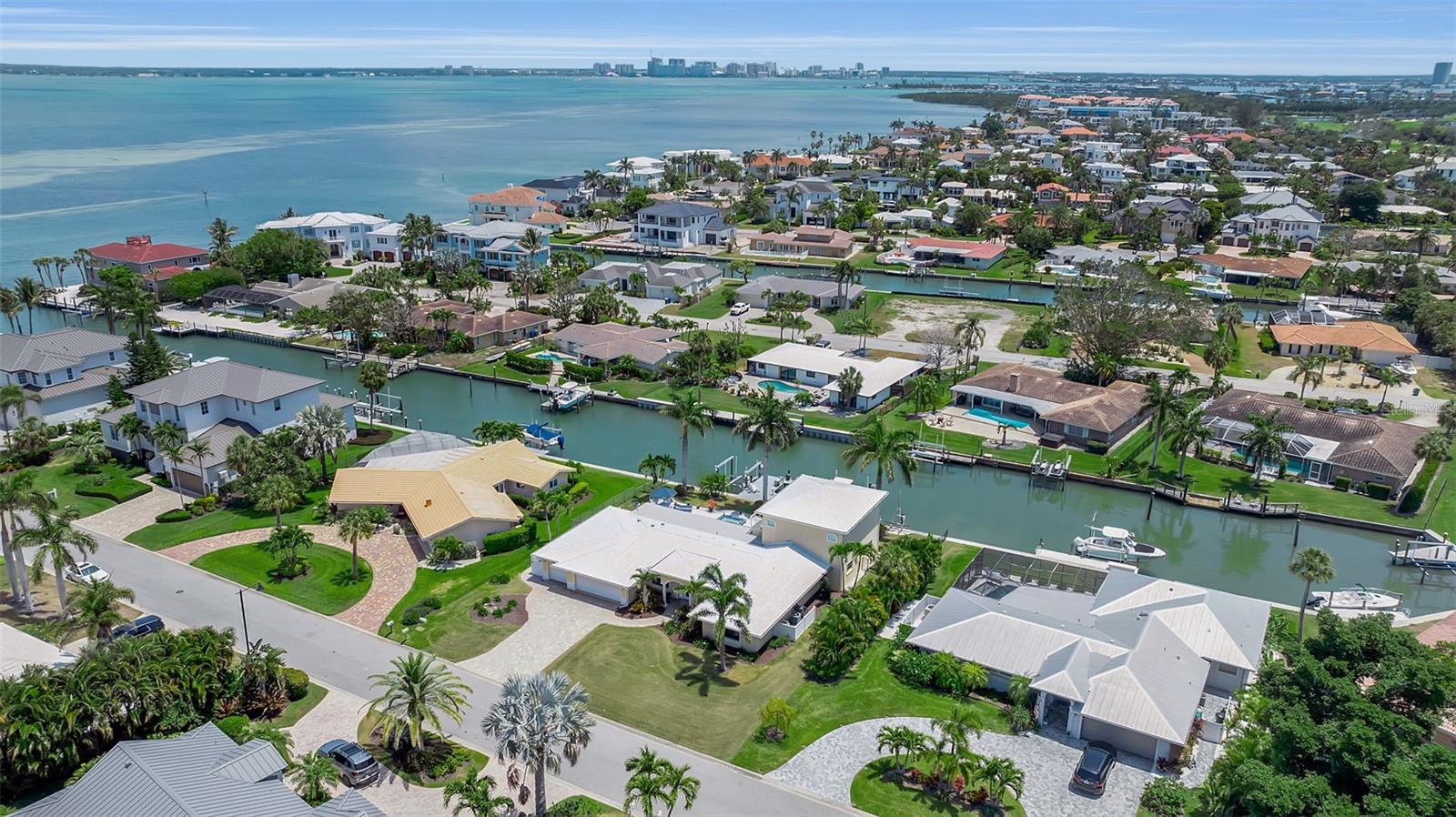 524 HORNBLOWER LN, LONGBOAT KEY, FL — photo 5