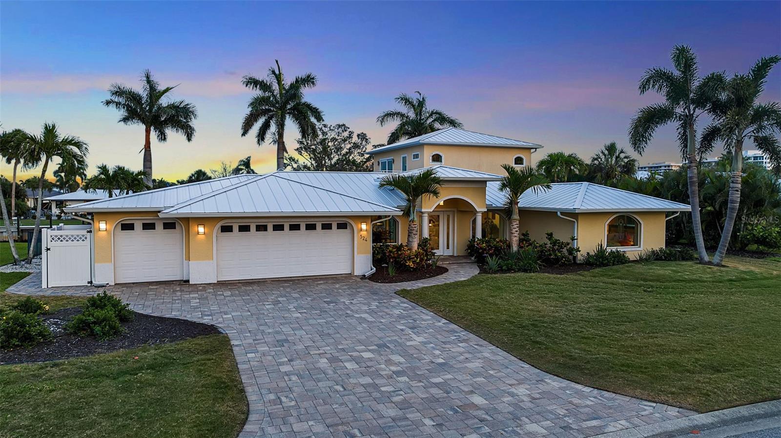 524 HORNBLOWER LN, LONGBOAT KEY, FL — photo 13