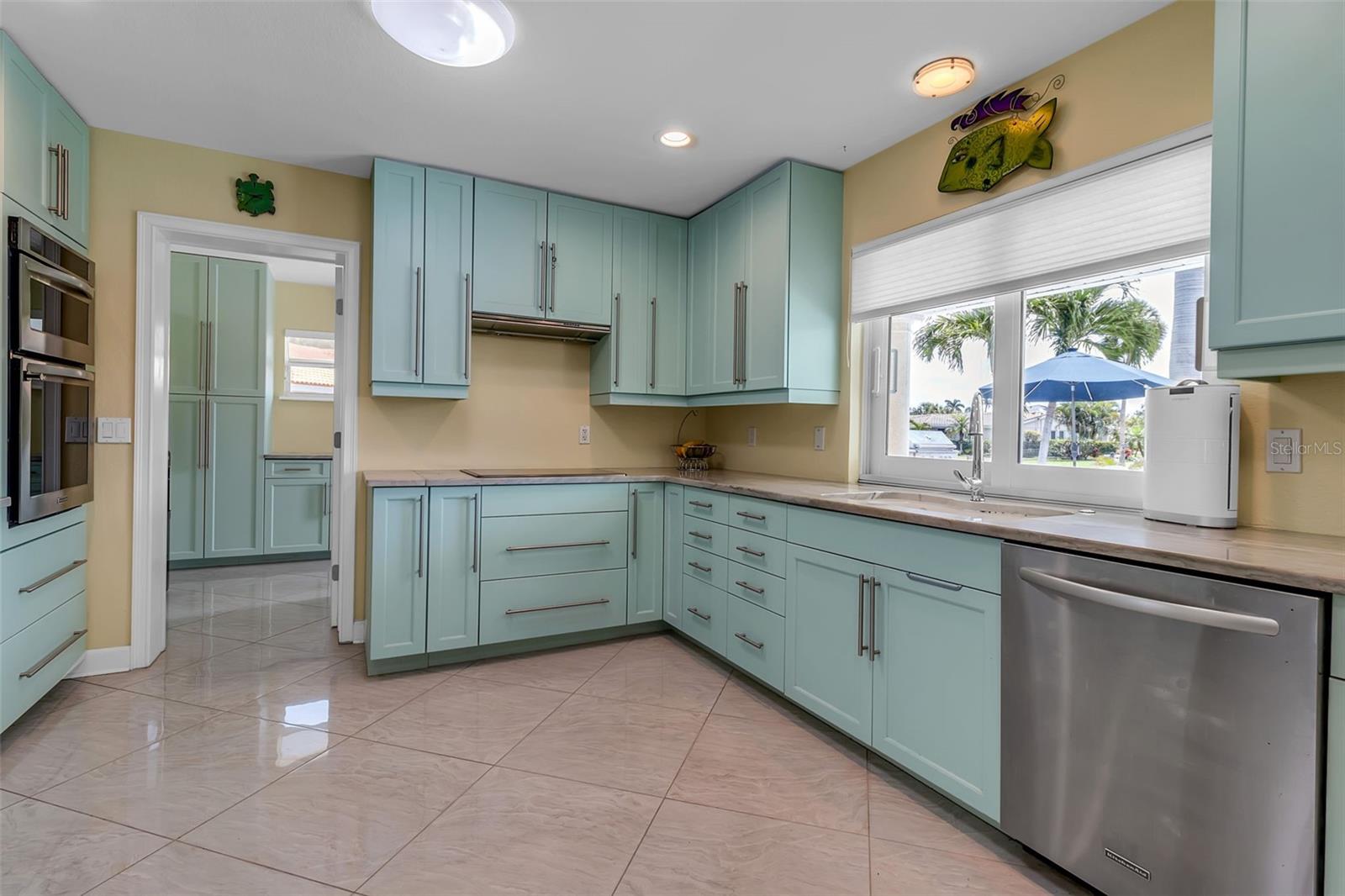 524 HORNBLOWER LN, LONGBOAT KEY, FL — photo 25