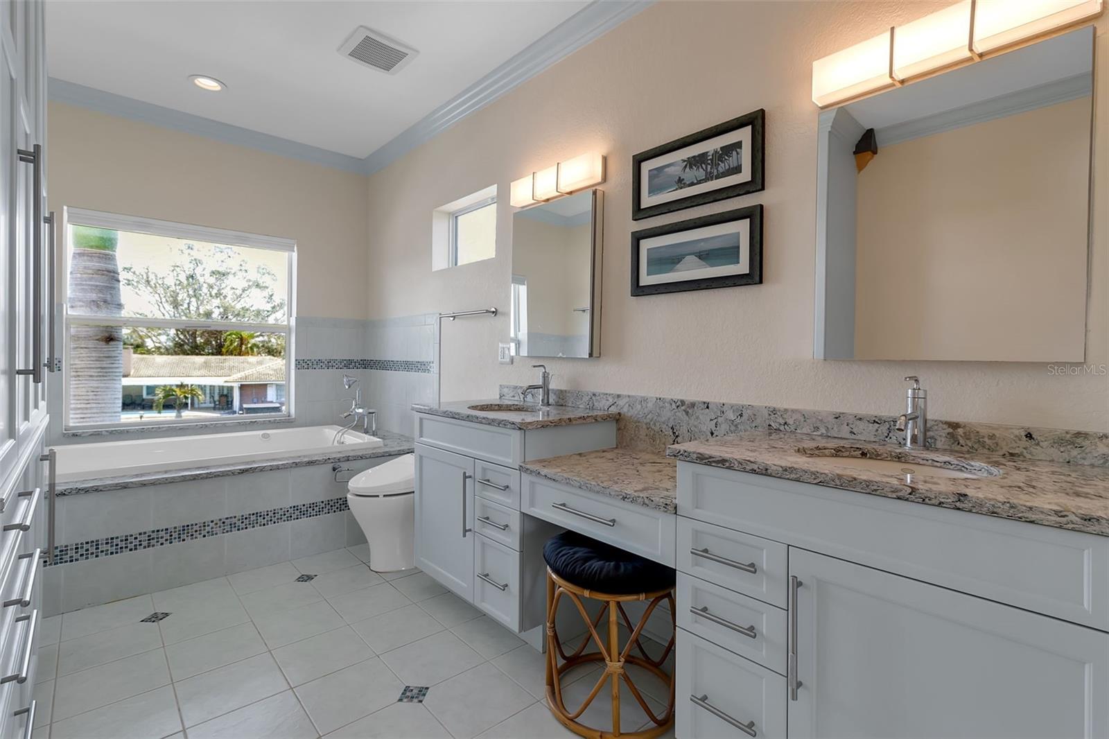 524 HORNBLOWER LN, LONGBOAT KEY, FL — photo 42