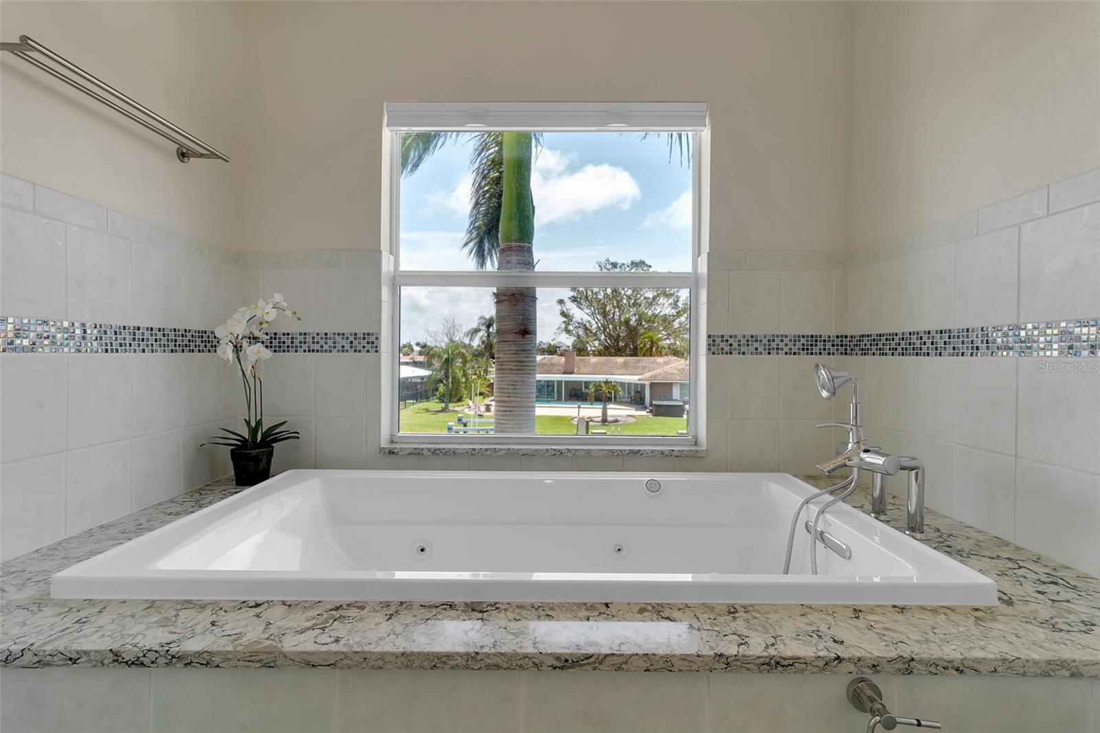 524 HORNBLOWER LN, LONGBOAT KEY, FL — photo 43