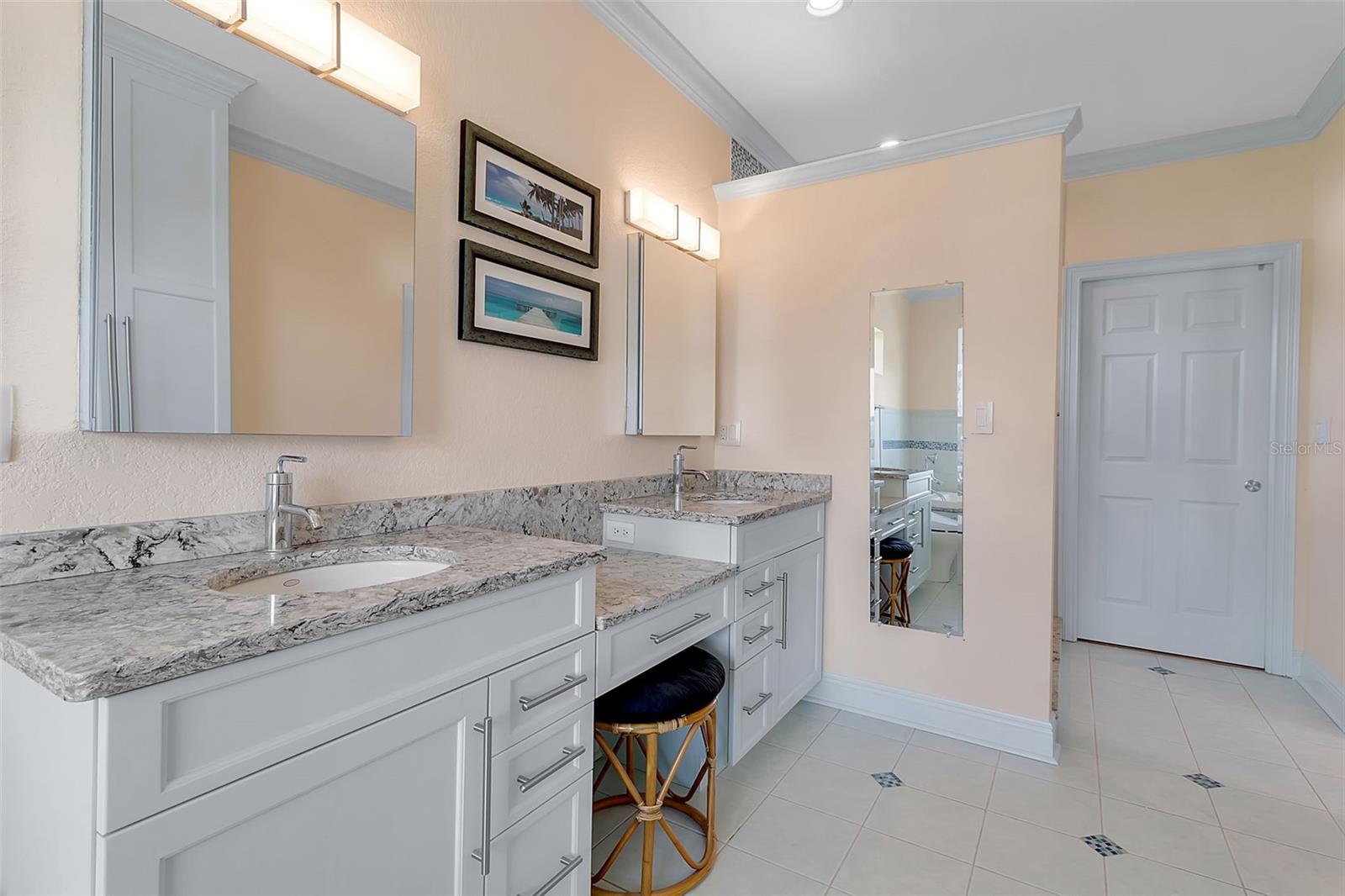 524 HORNBLOWER LN, LONGBOAT KEY, FL — photo 44