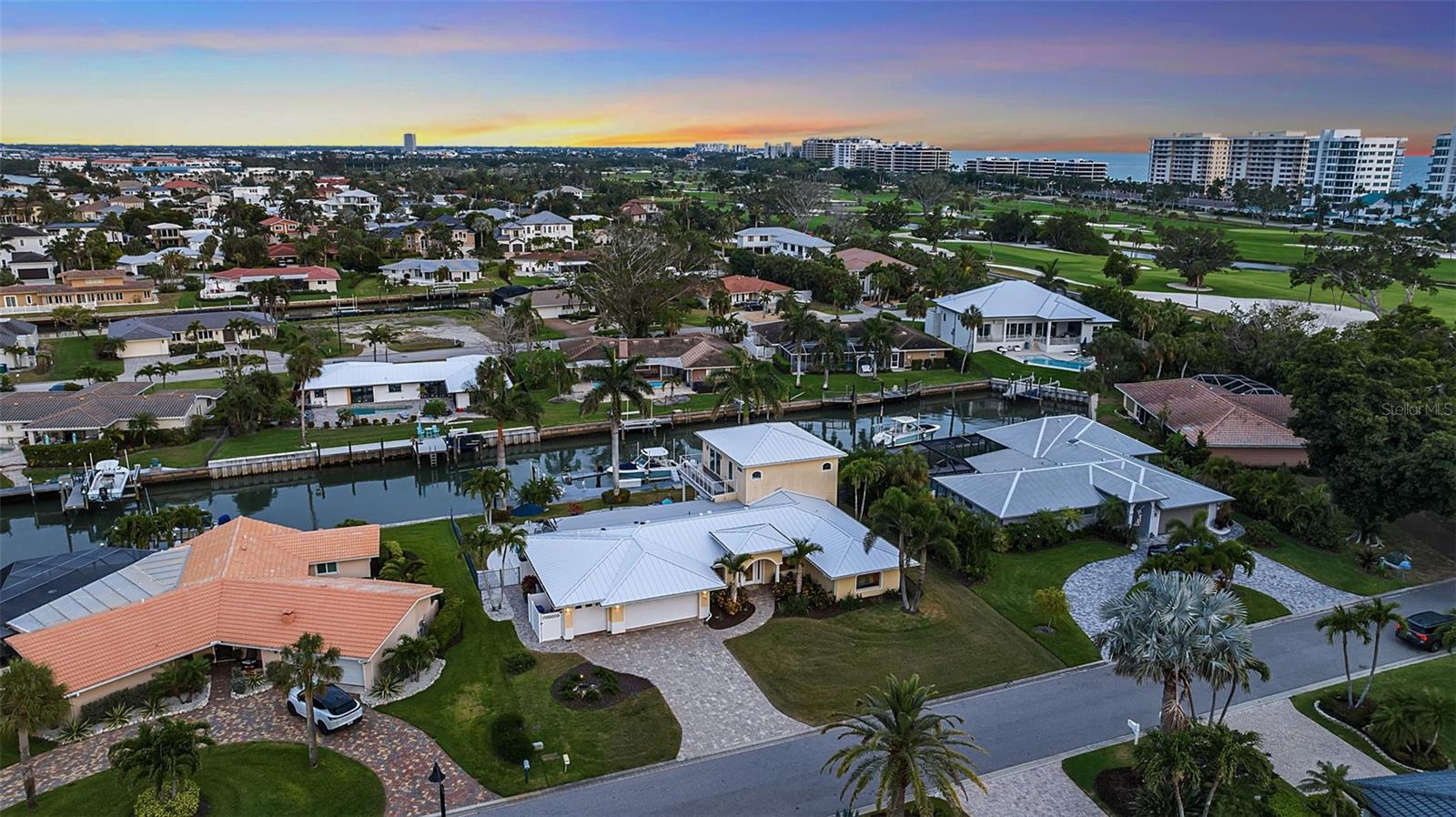 524 HORNBLOWER LN, LONGBOAT KEY, FL — photo 57