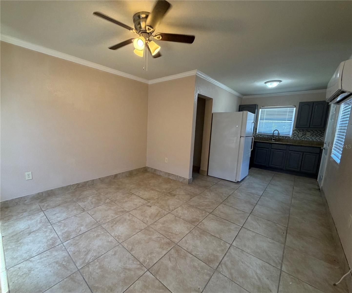 1015 VINE AVE, CLEARWATER, FL — photo 3