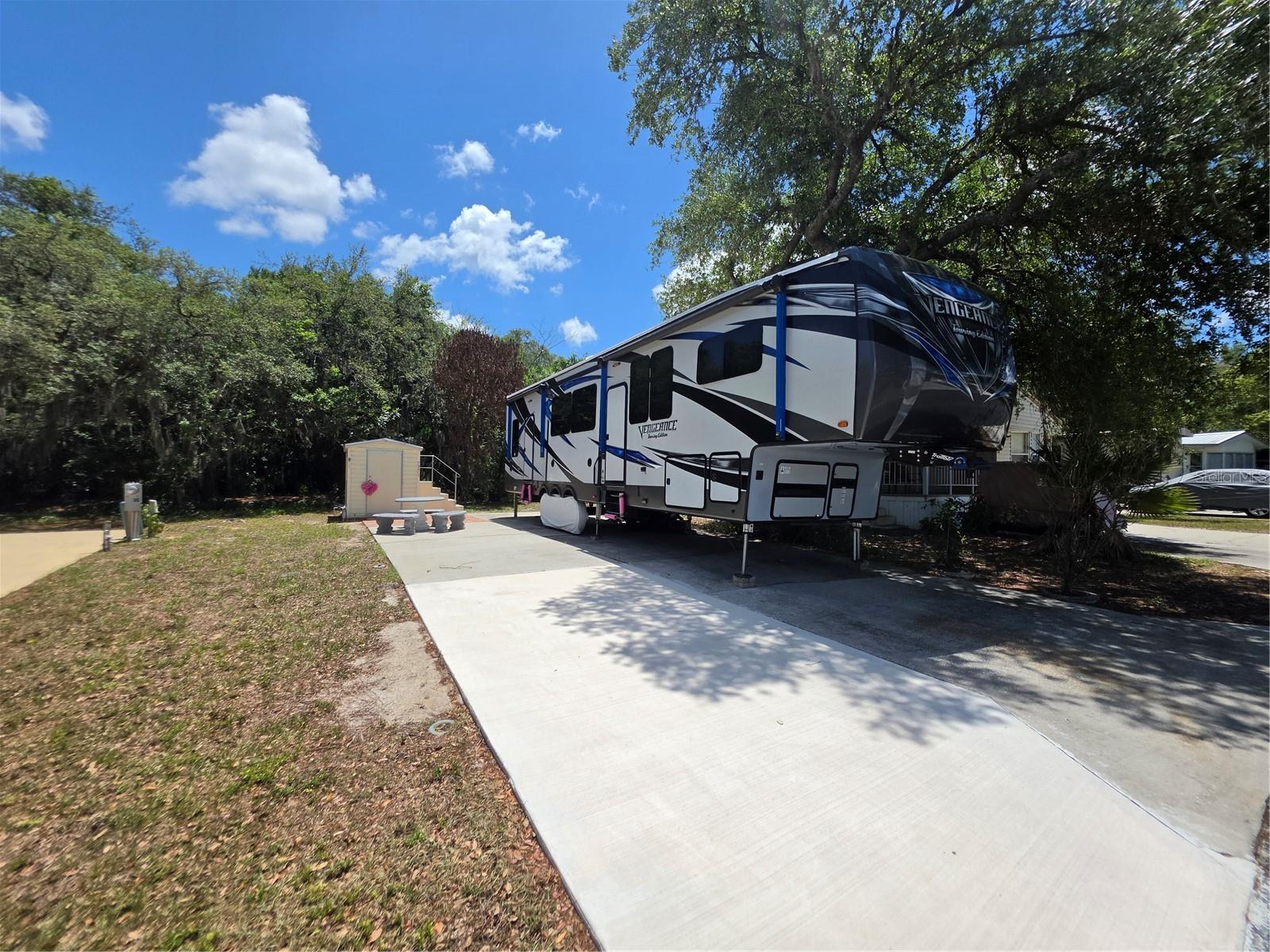7371 INTERNATIONAL CIR, LAKE WALES, FL