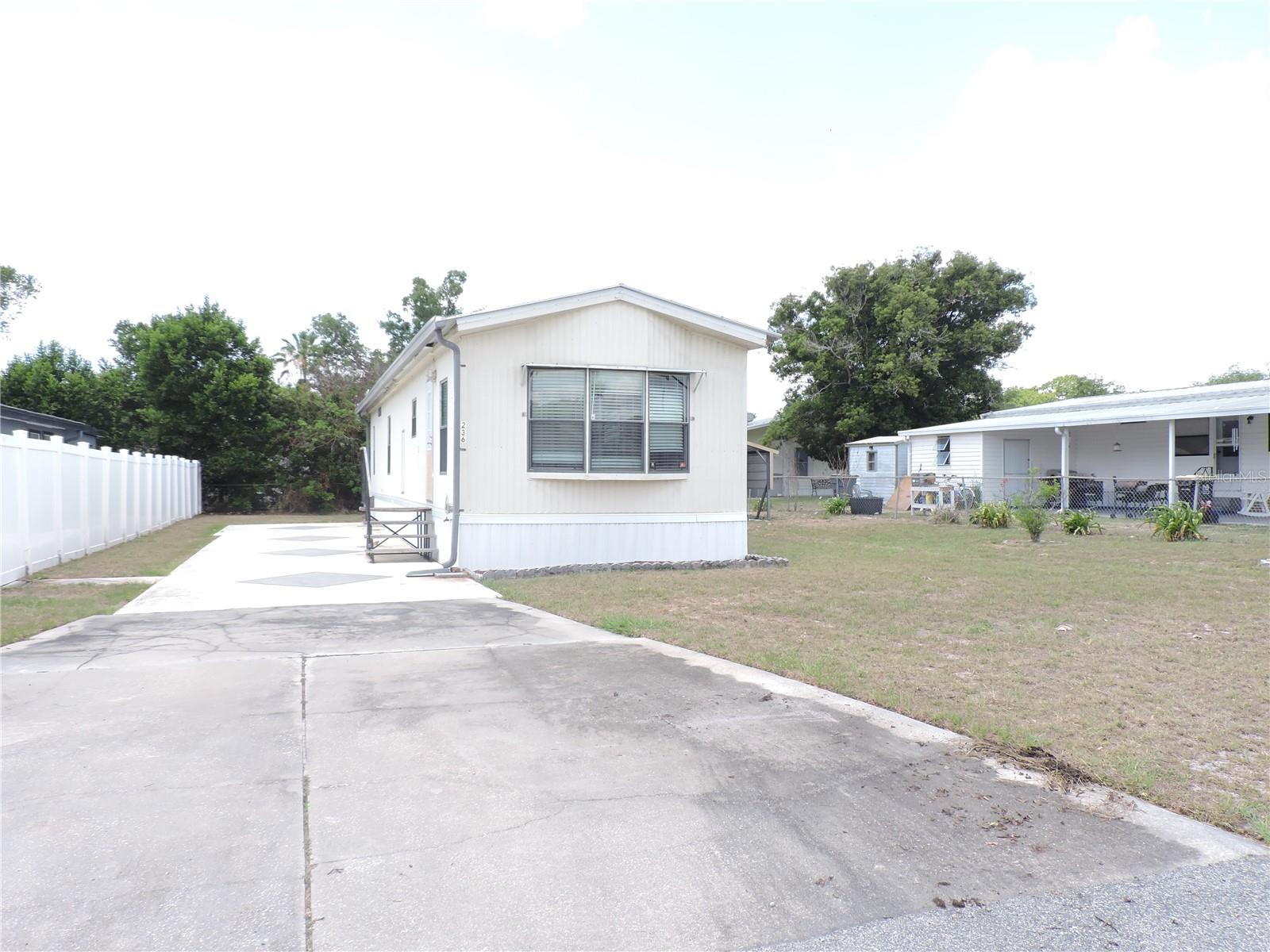 236 2ND AVE N, LAKE WALES, FL