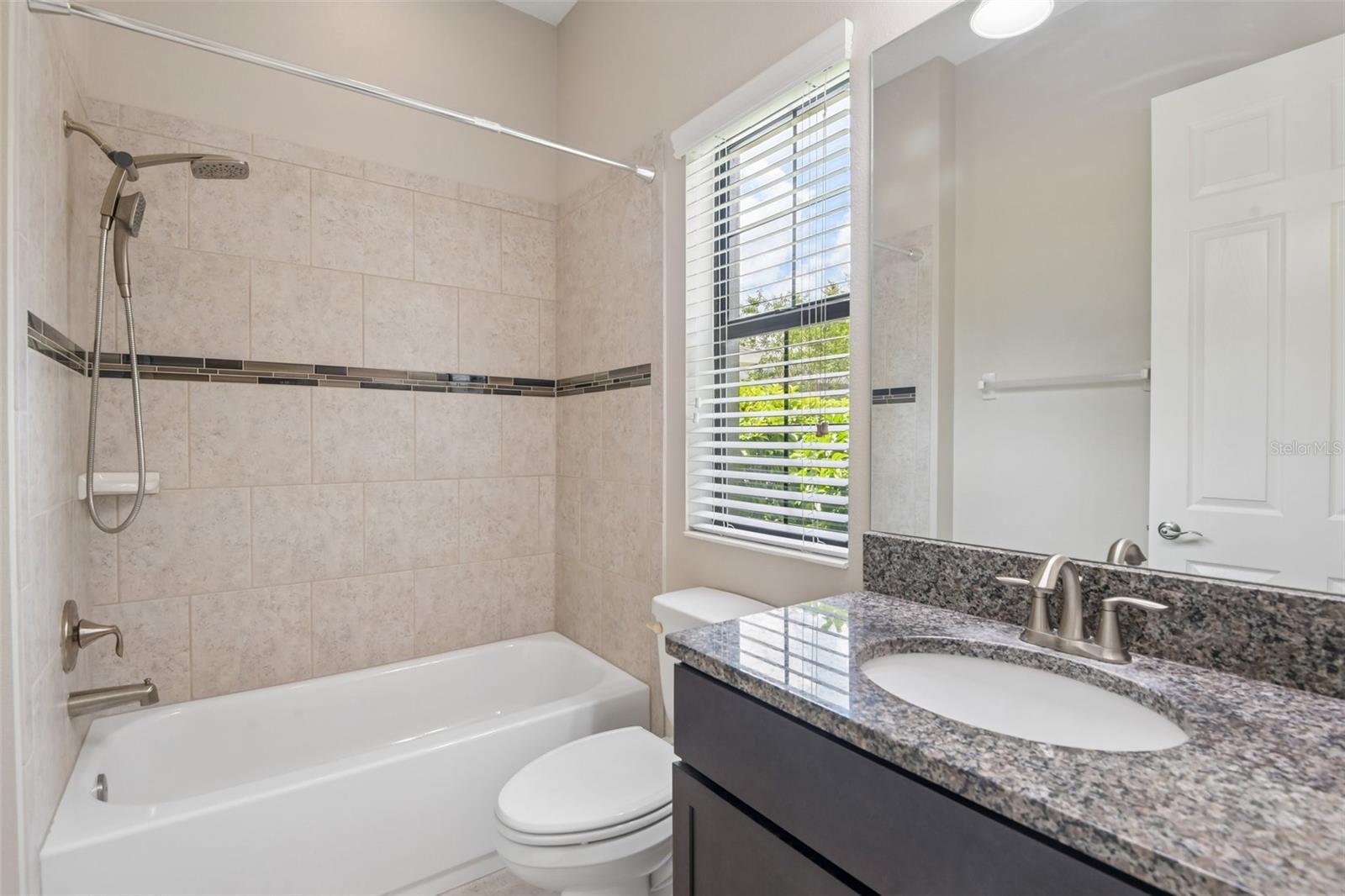 8355 SWISS CHARD CIR, LAND O LAKES, FL — photo 15