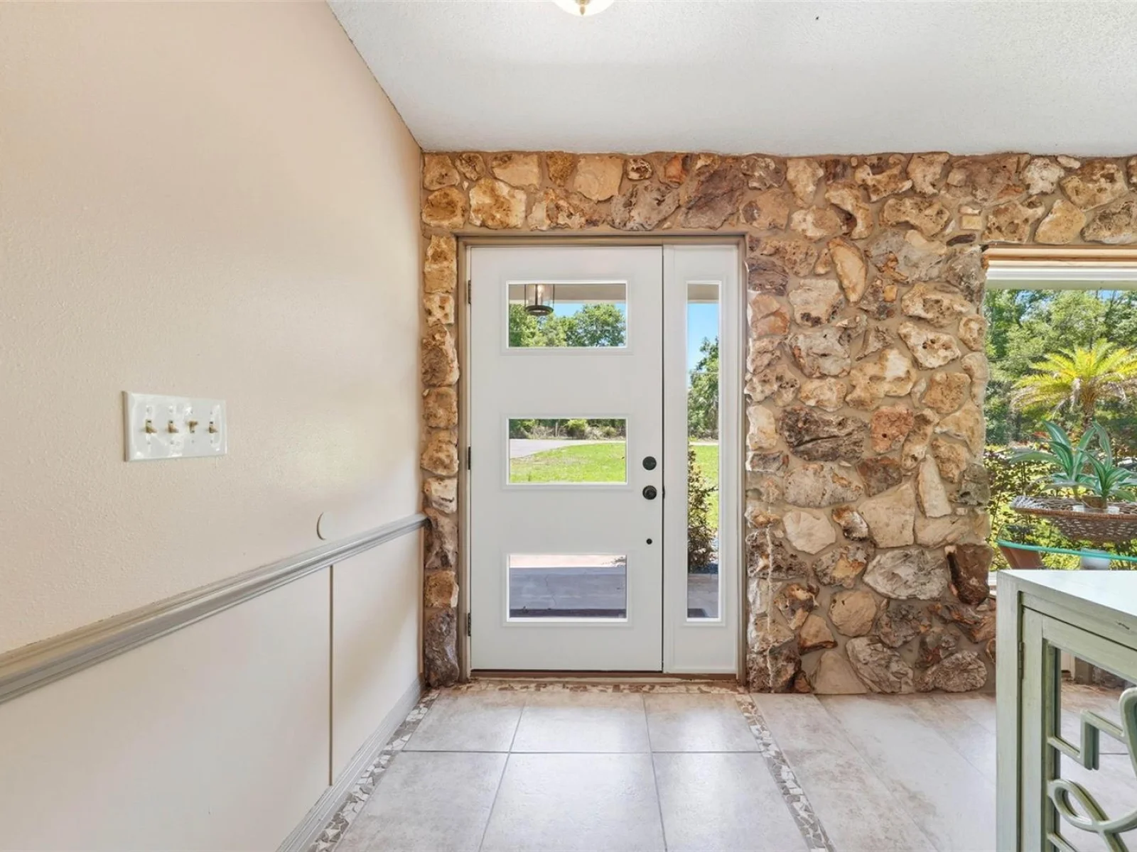 37237 GRAYS AIRPORT RD, LADY LAKE, FL — photo 11