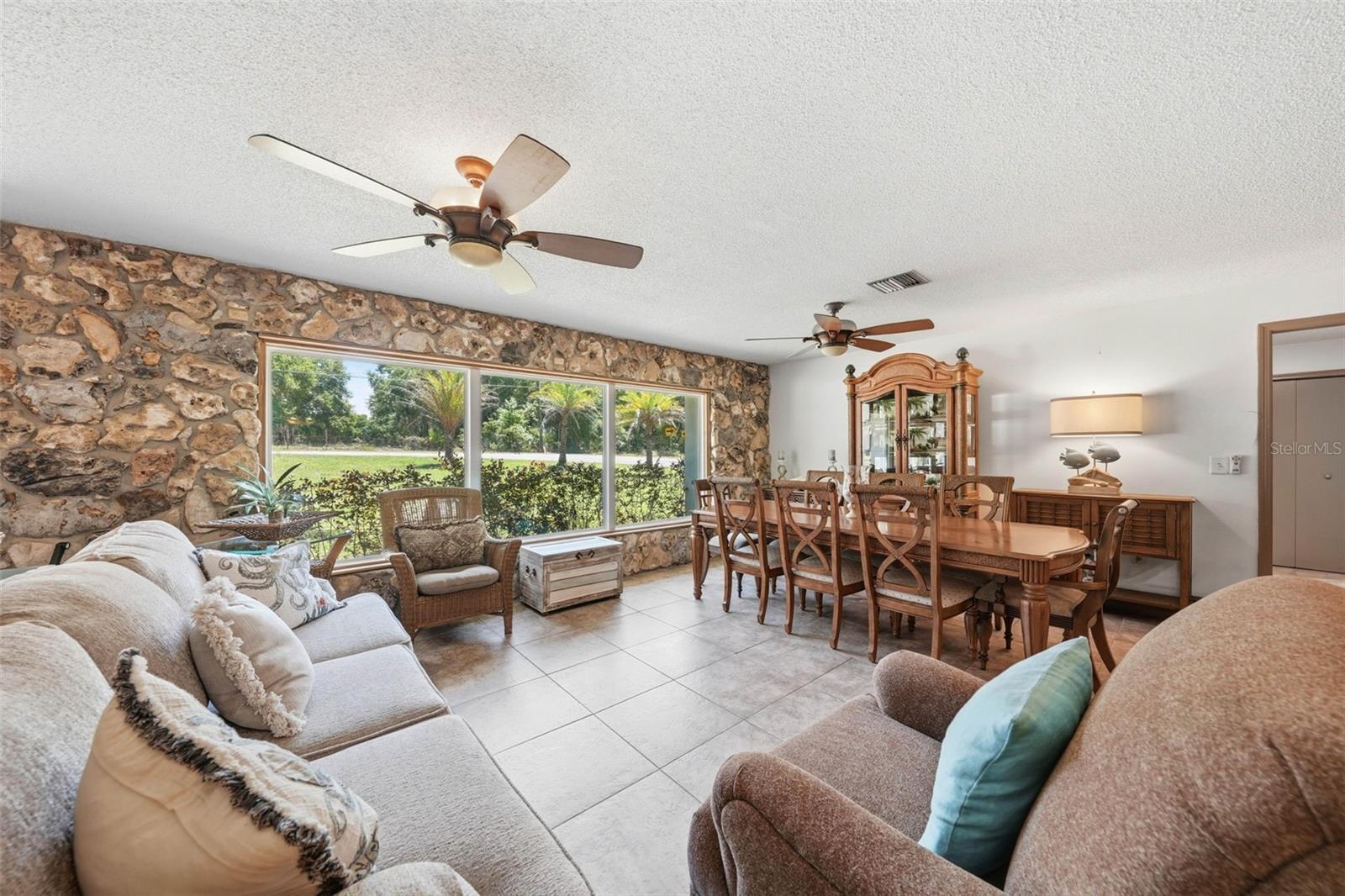 37237 GRAYS AIRPORT RD, LADY LAKE, FL — photo 14
