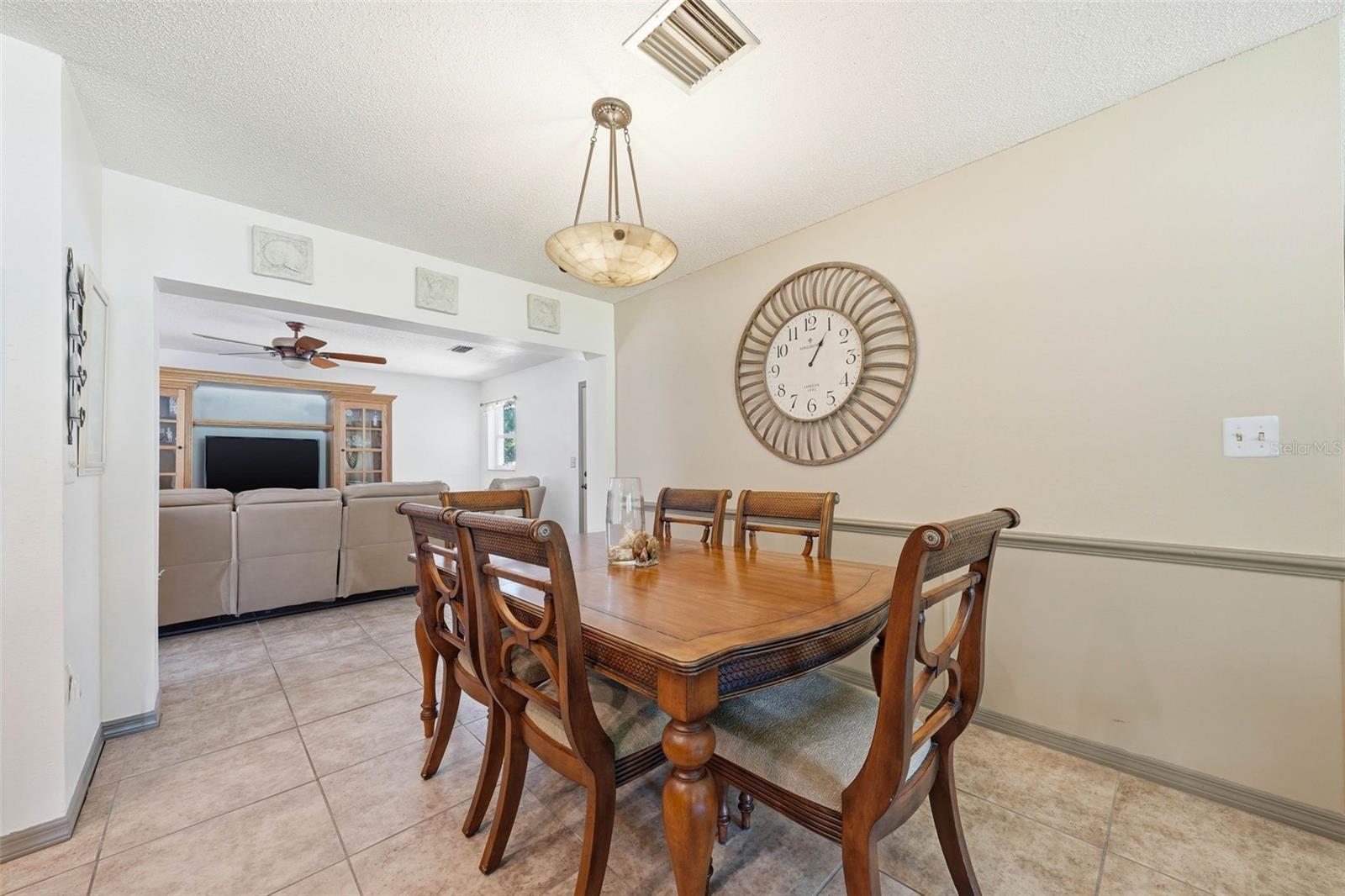 37237 GRAYS AIRPORT RD, LADY LAKE, FL — photo 25