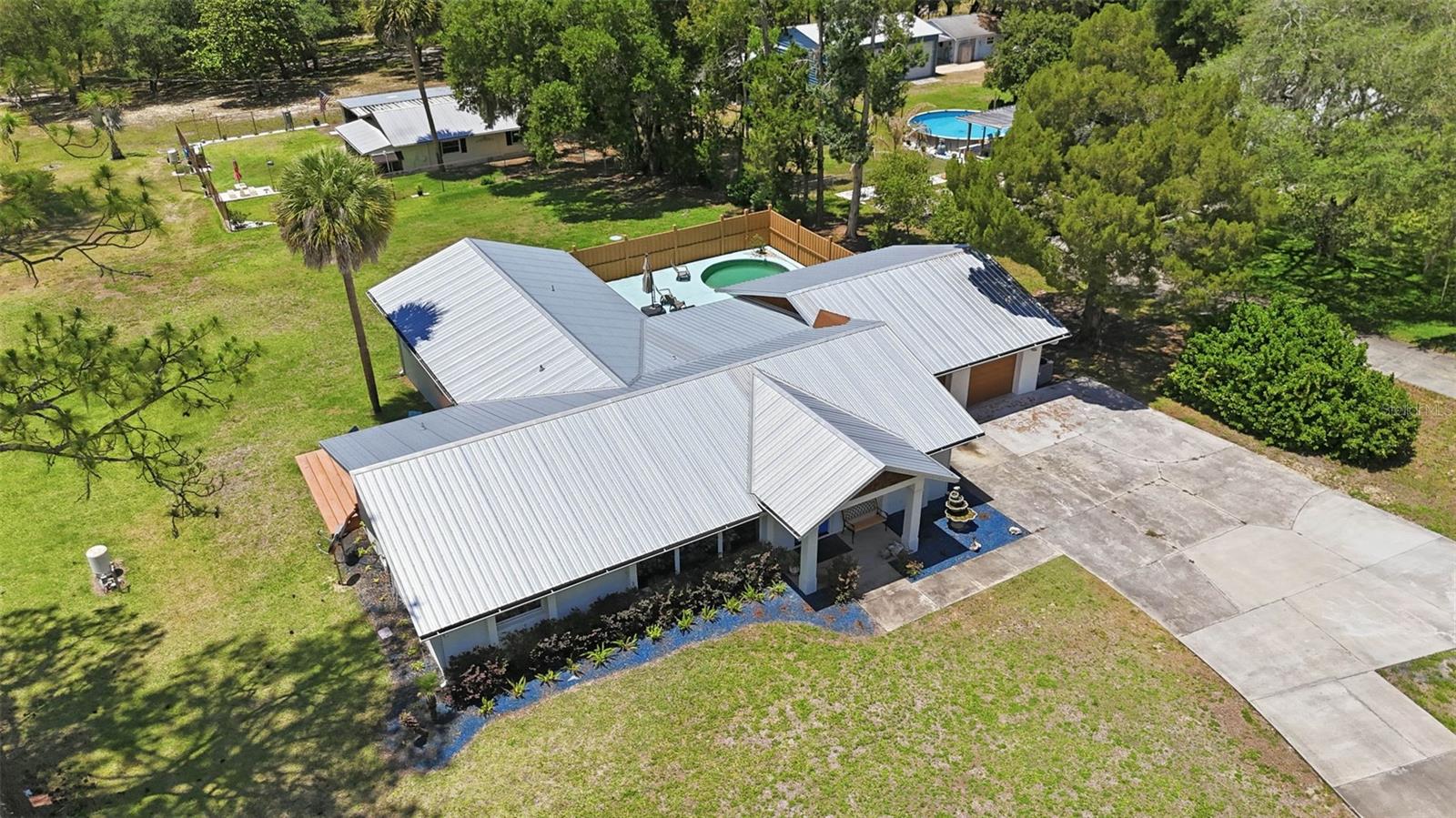 37237 GRAYS AIRPORT RD, LADY LAKE, FL — photo 99