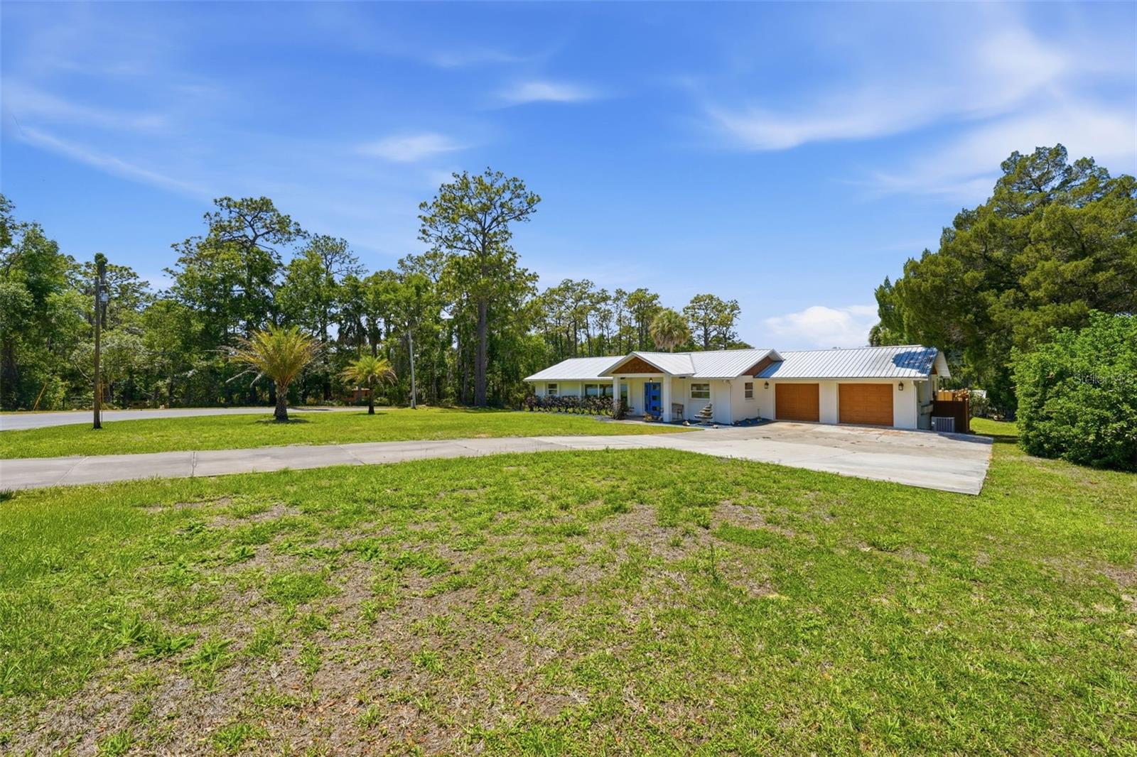 37237 GRAYS AIRPORT RD, LADY LAKE, FL — photo 113
