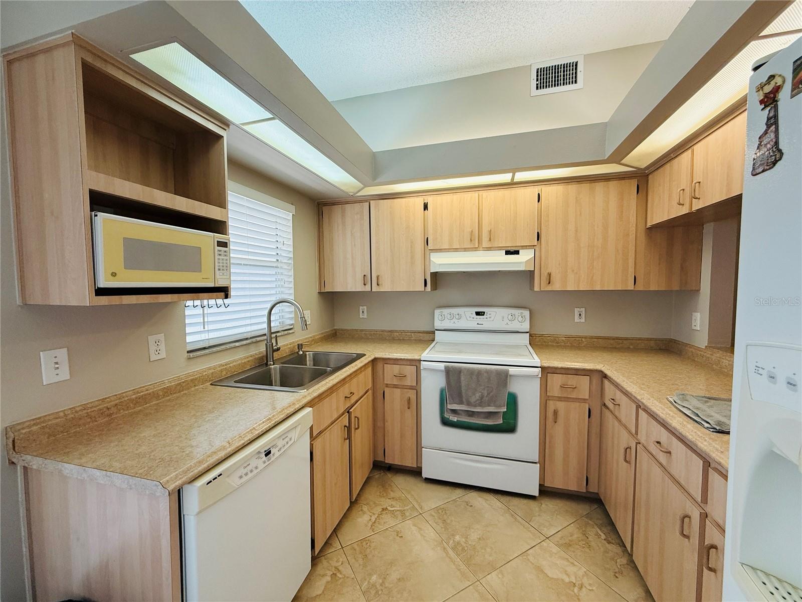 2843 THAXTON DR #38, PALM HARBOR, FL — photo 9