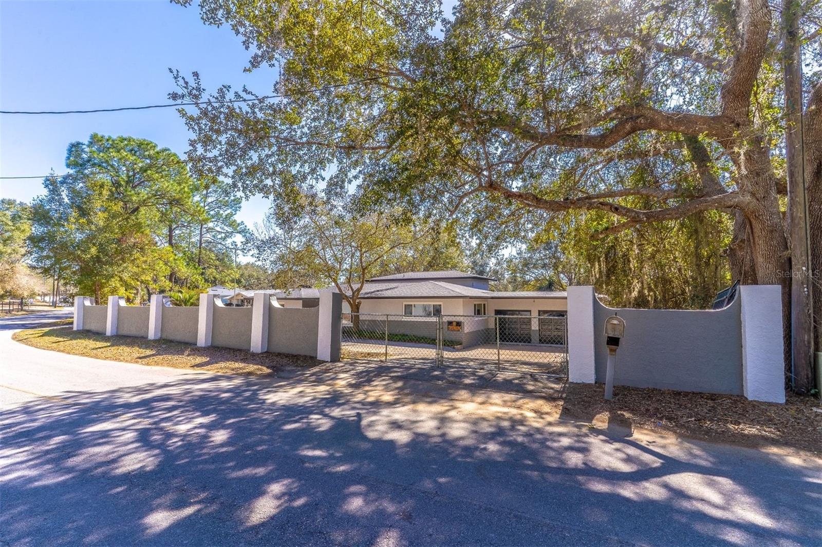 16880 SE 63RD LN, OCKLAWAHA, FL — photo 2