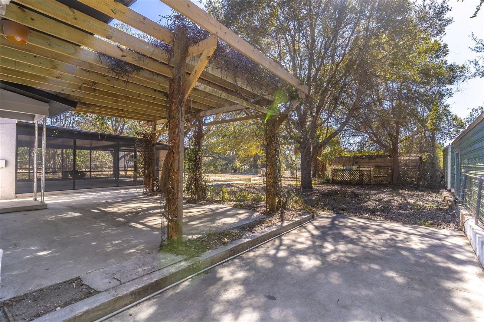 16880 SE 63RD LN, OCKLAWAHA, FL — photo 47