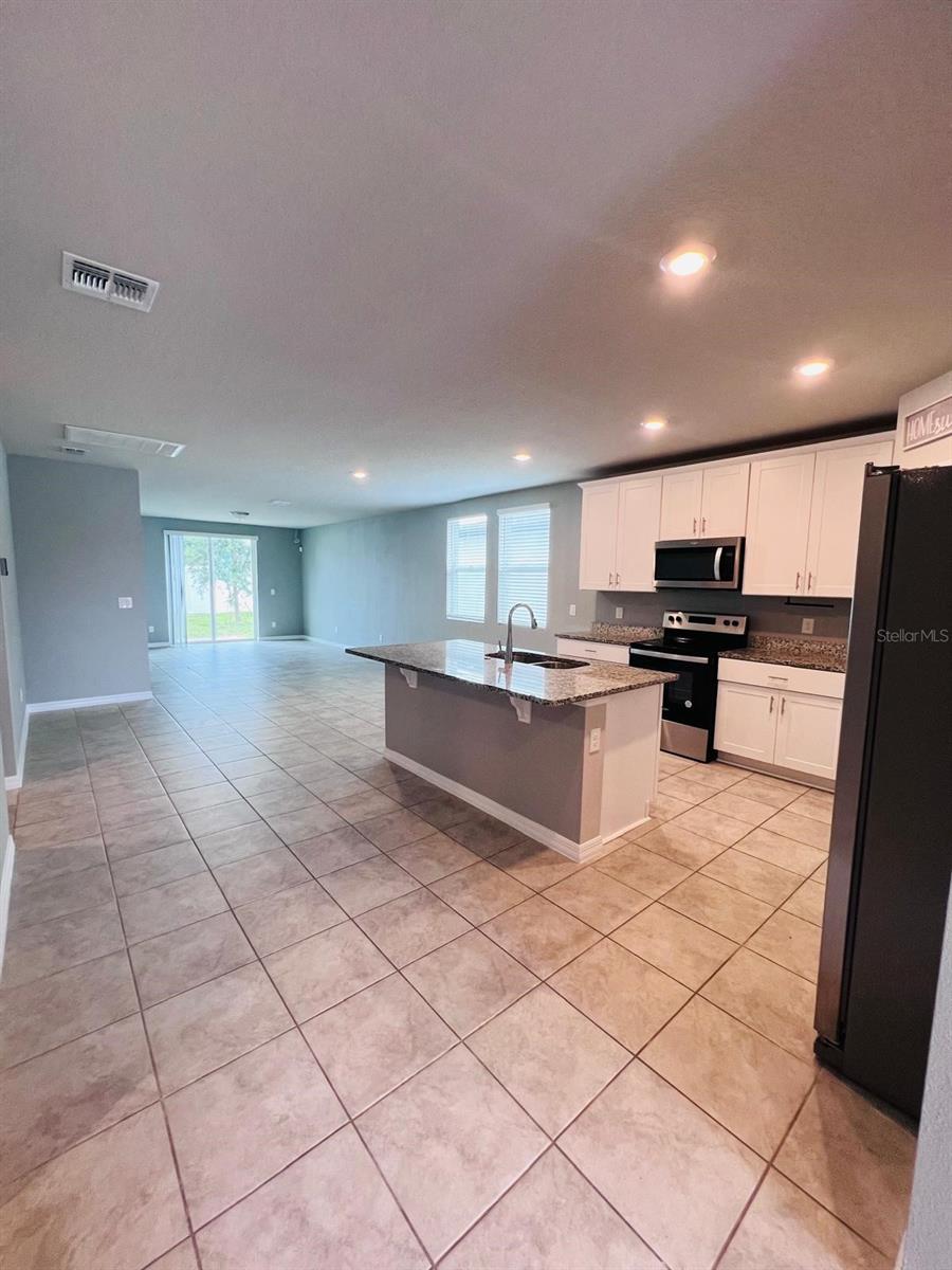 560 JERRY LN, HAINES CITY, FL — photo 2