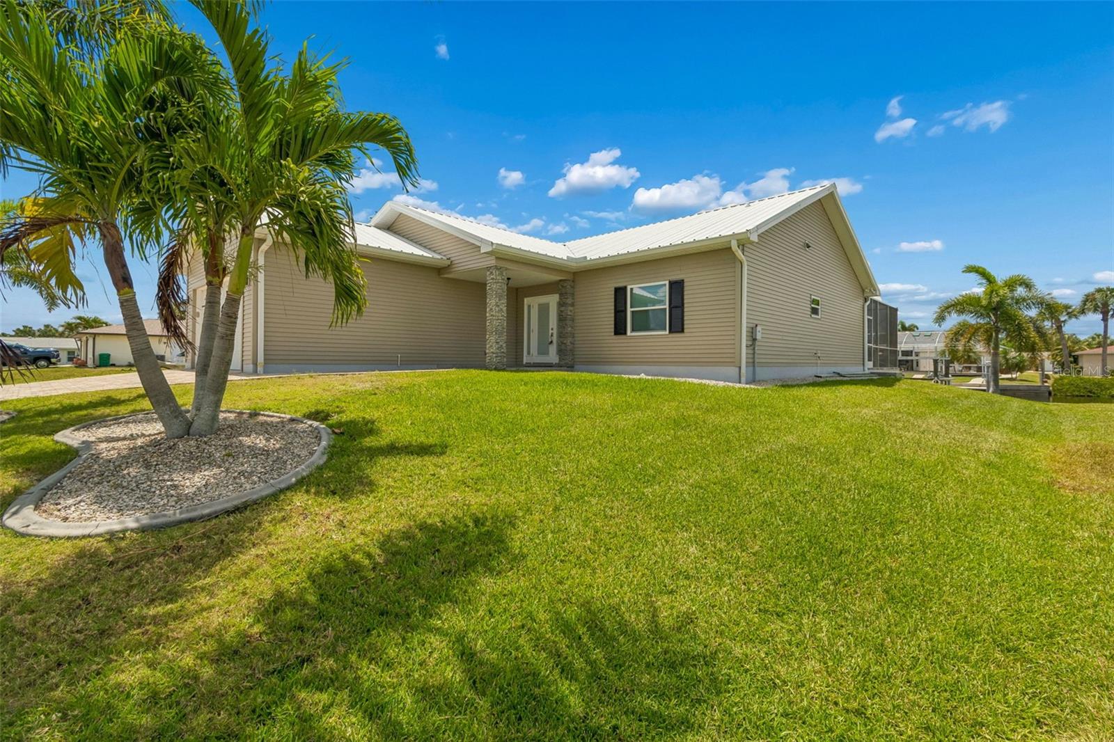 4462 EWING CIR, PORT CHARLOTTE, FL — photo 47