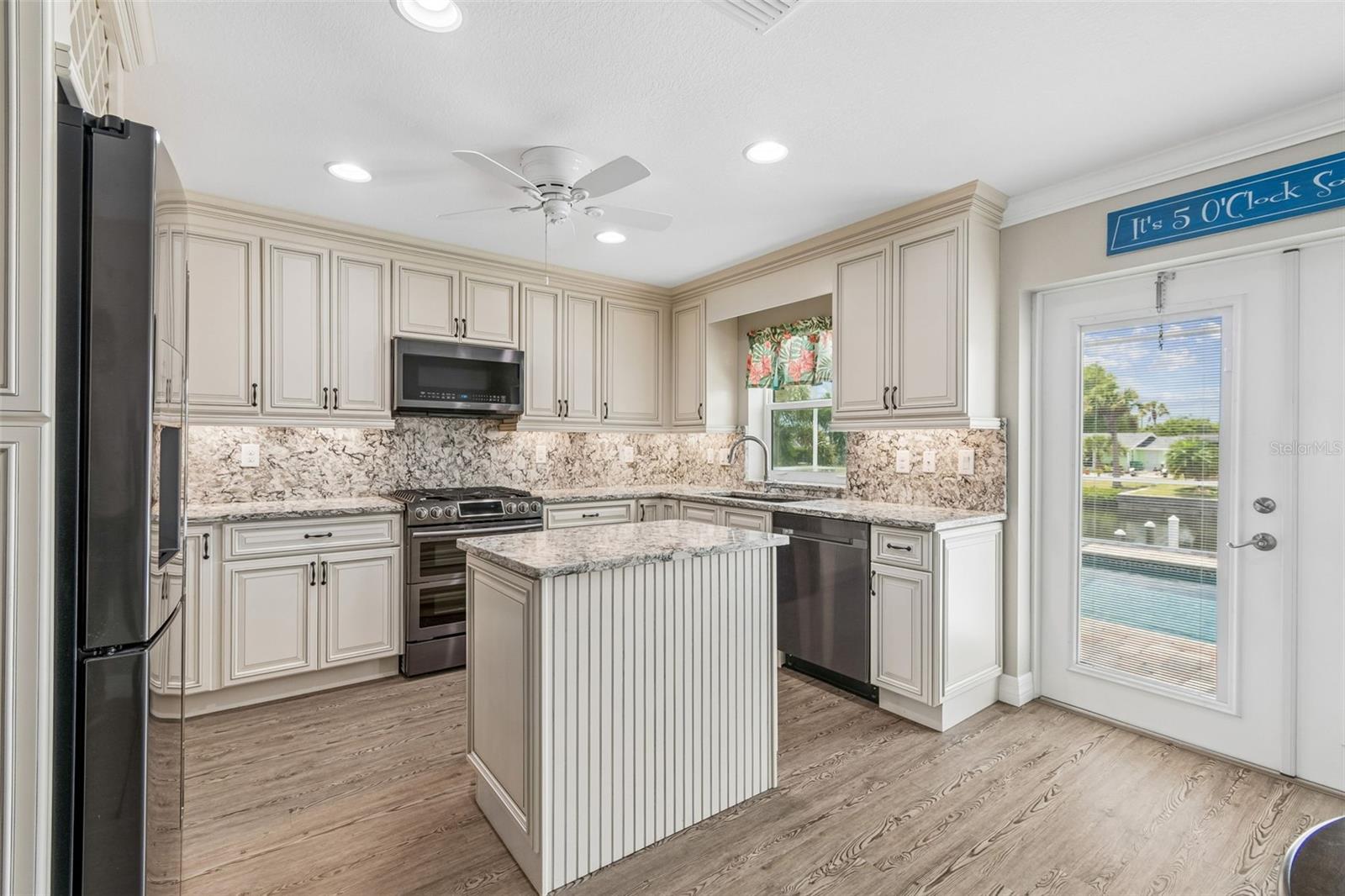 4462 EWING CIR, PORT CHARLOTTE, FL — photo 13