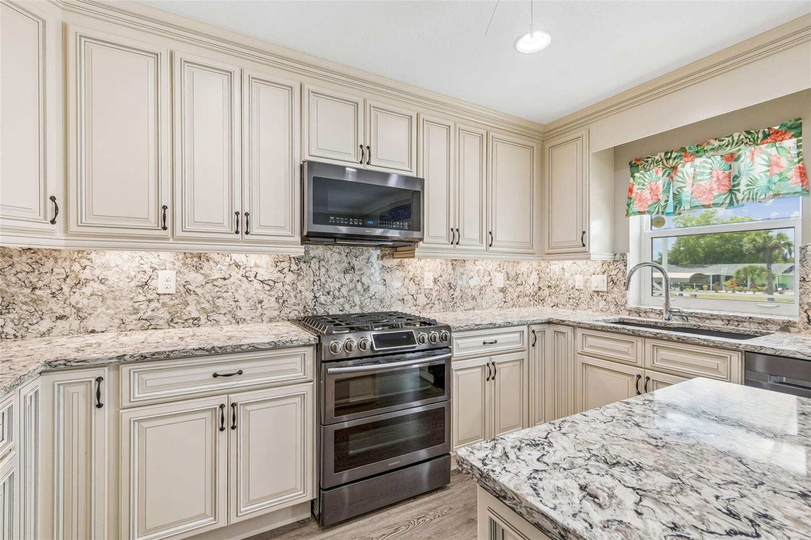 4462 EWING CIR, PORT CHARLOTTE, FL — photo 14