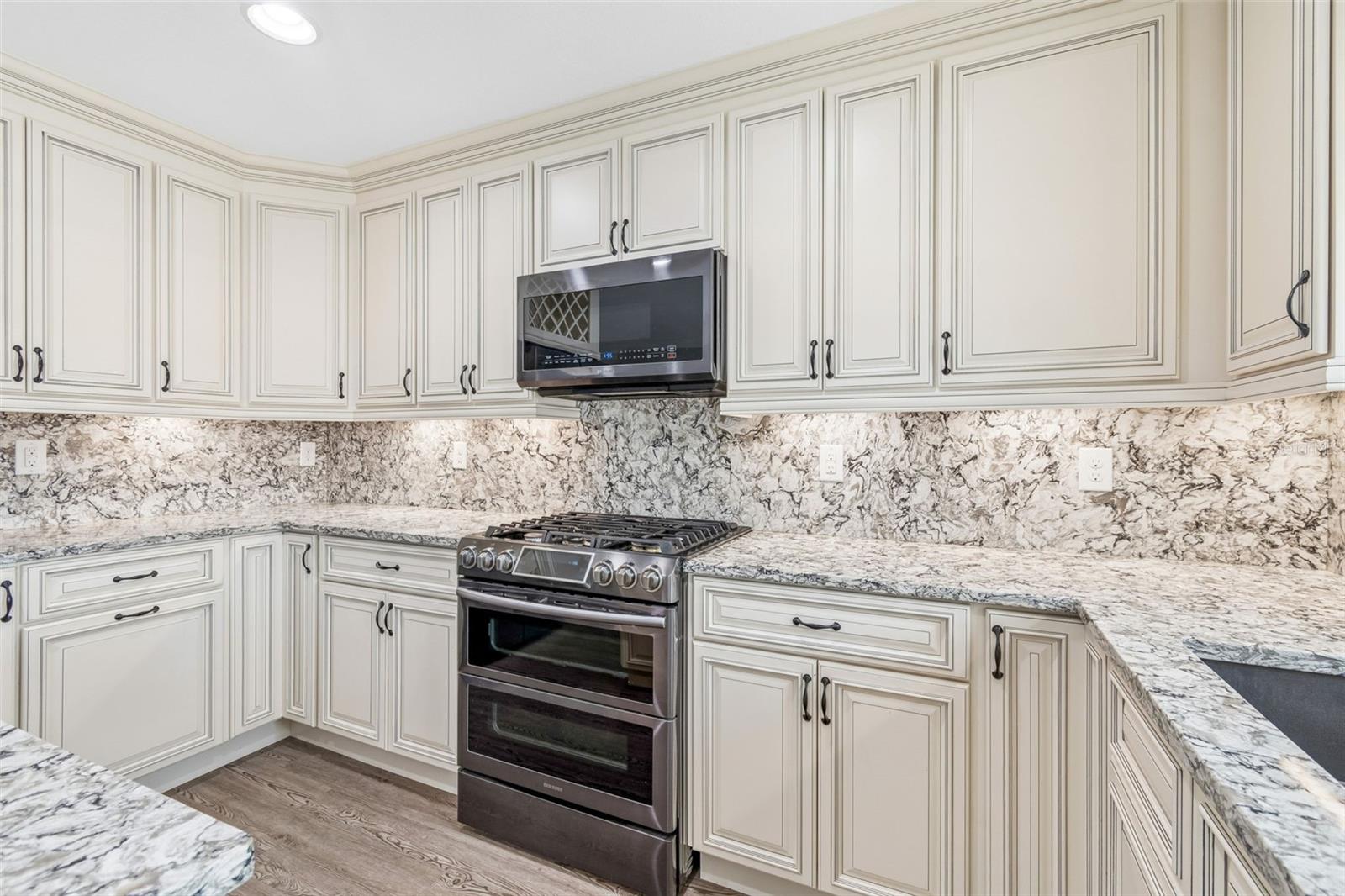4462 EWING CIR, PORT CHARLOTTE, FL — photo 17