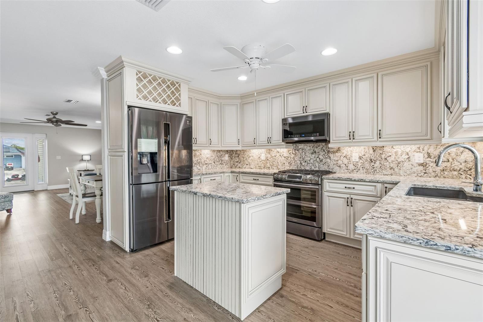 4462 EWING CIR, PORT CHARLOTTE, FL — photo 18