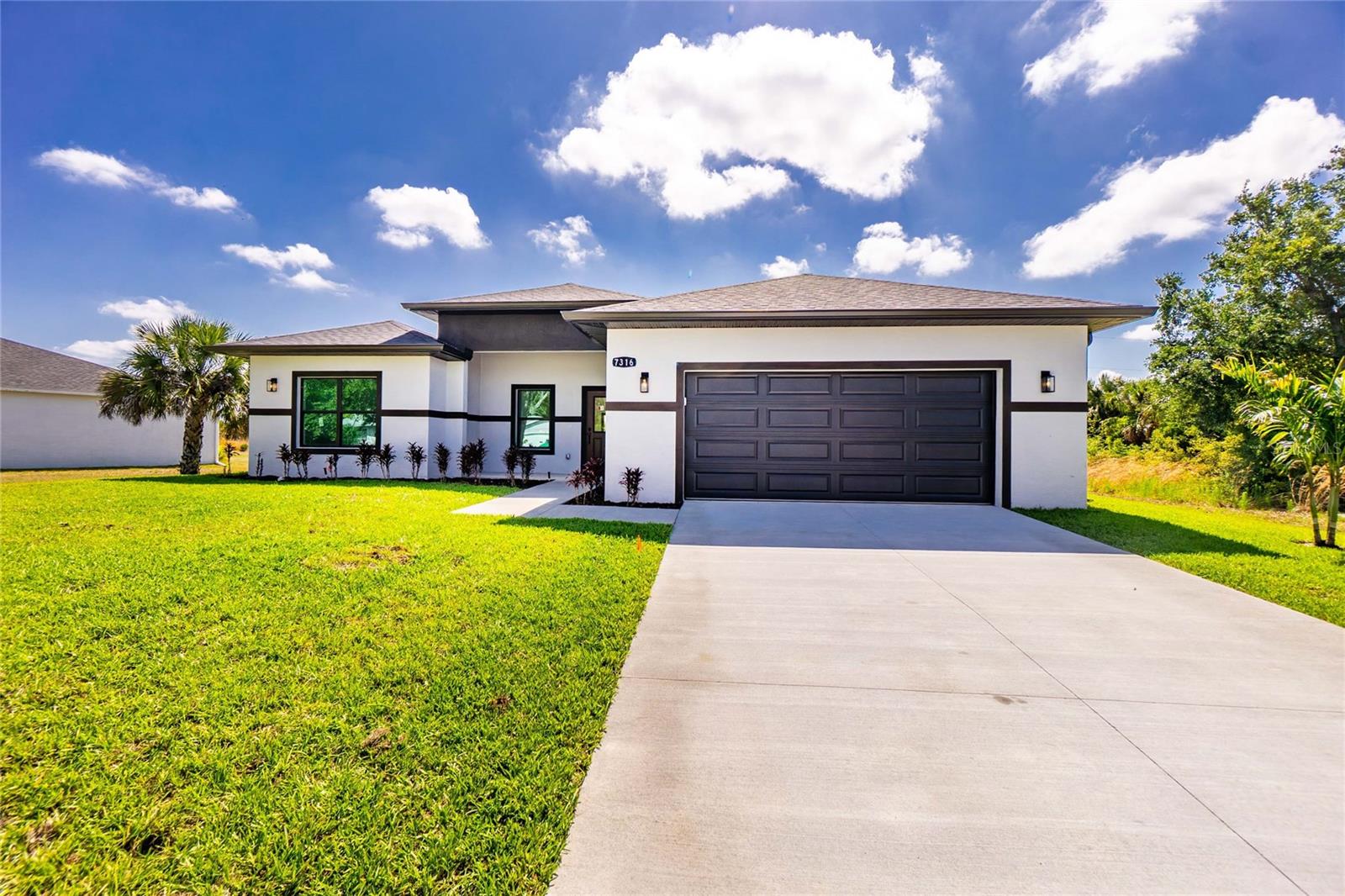 7316 DONAHUE ST, PORT CHARLOTTE, FL