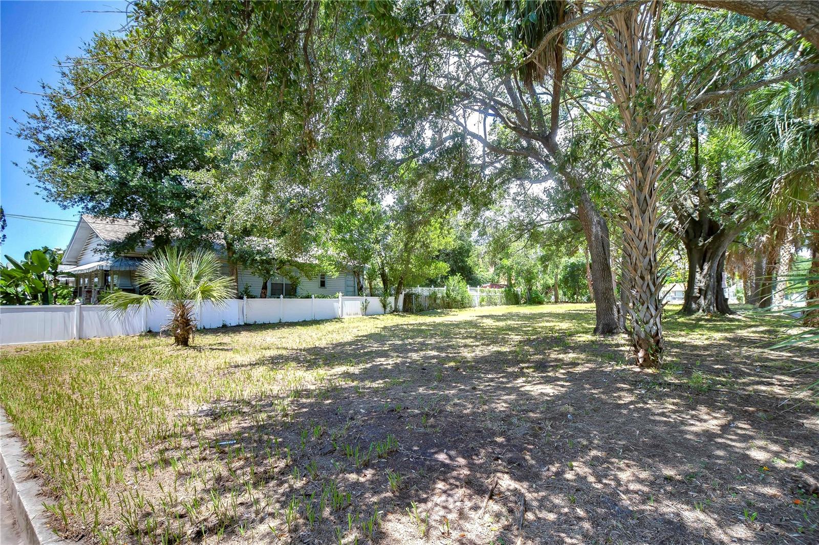 1522 E 26TH AVE, TAMPA, FL — photo 2