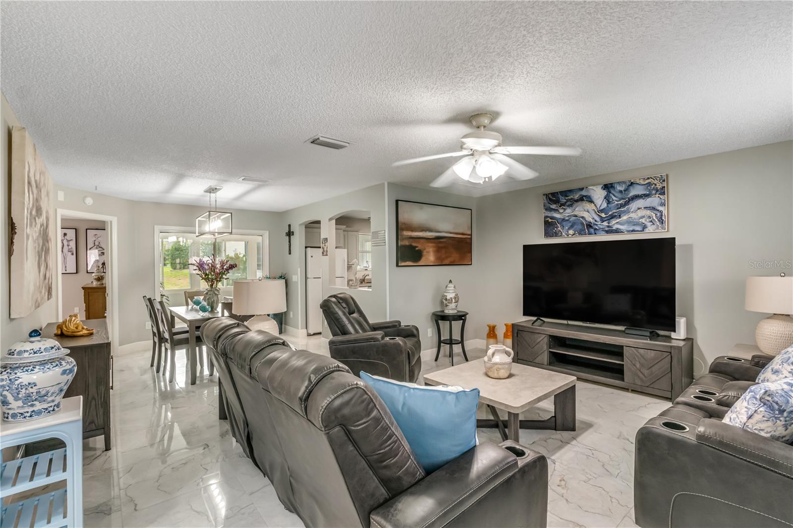 17654 SE 93RD BUTLER CT, THE VILLAGES, FL — photo 5
