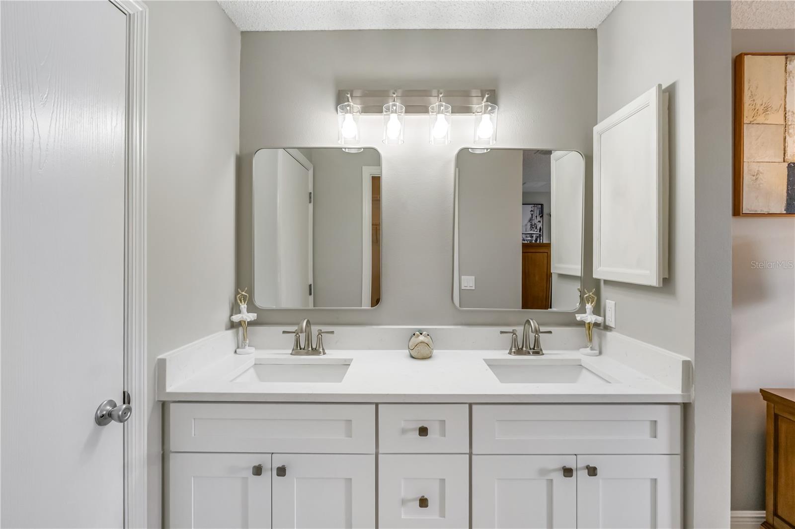 17654 SE 93RD BUTLER CT, THE VILLAGES, FL — photo 17
