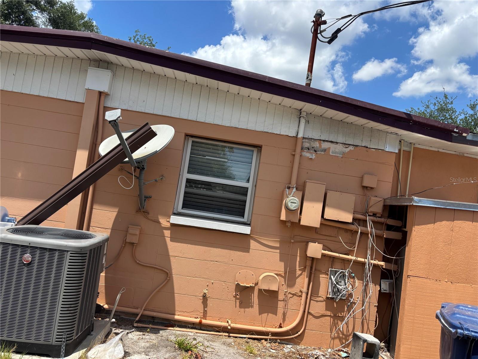1320 LARSEN LN, TAMPA, FL — photo 5